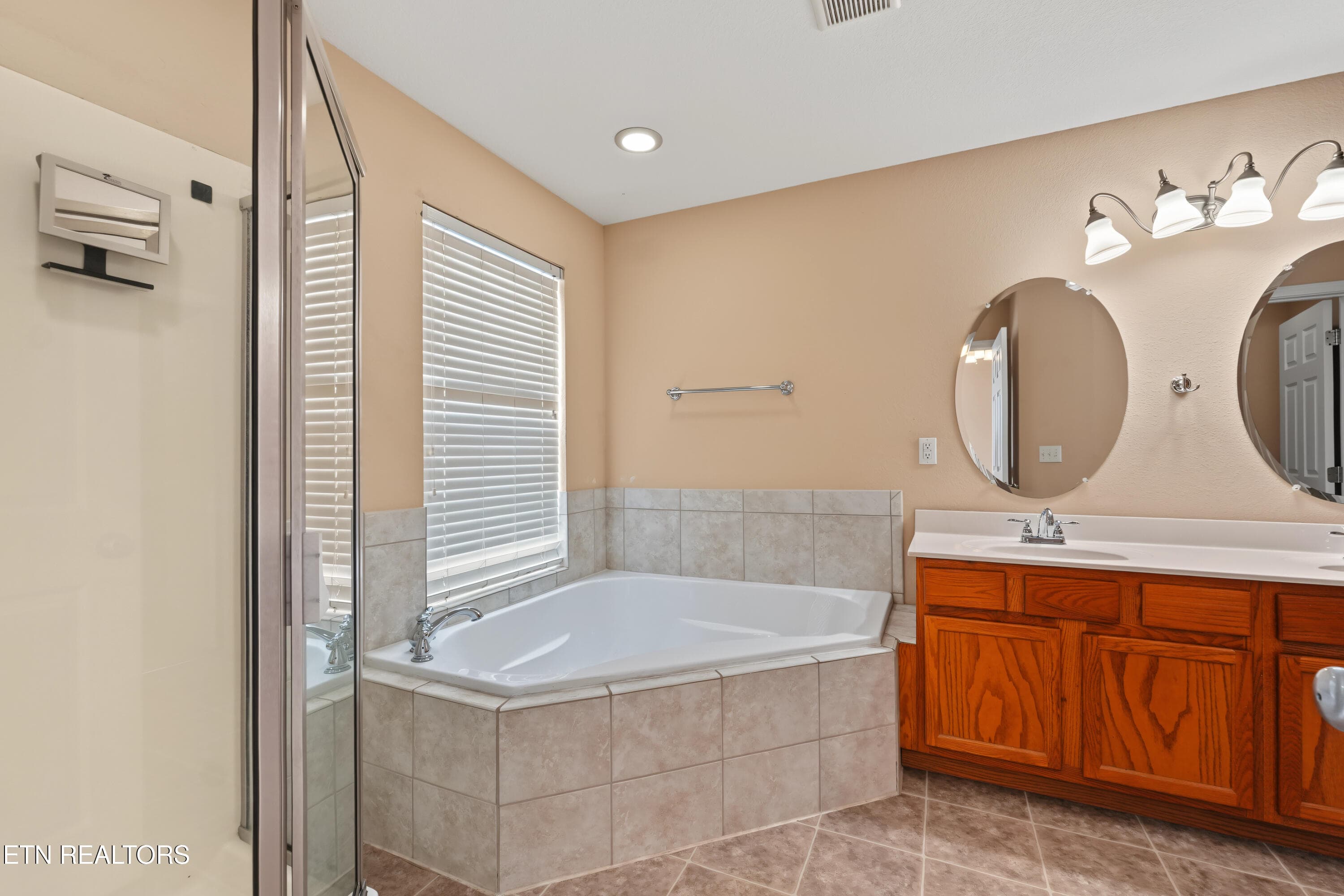 DSC07696-2 - 827 Blue Spruce Way, Knoxville, TN 37912