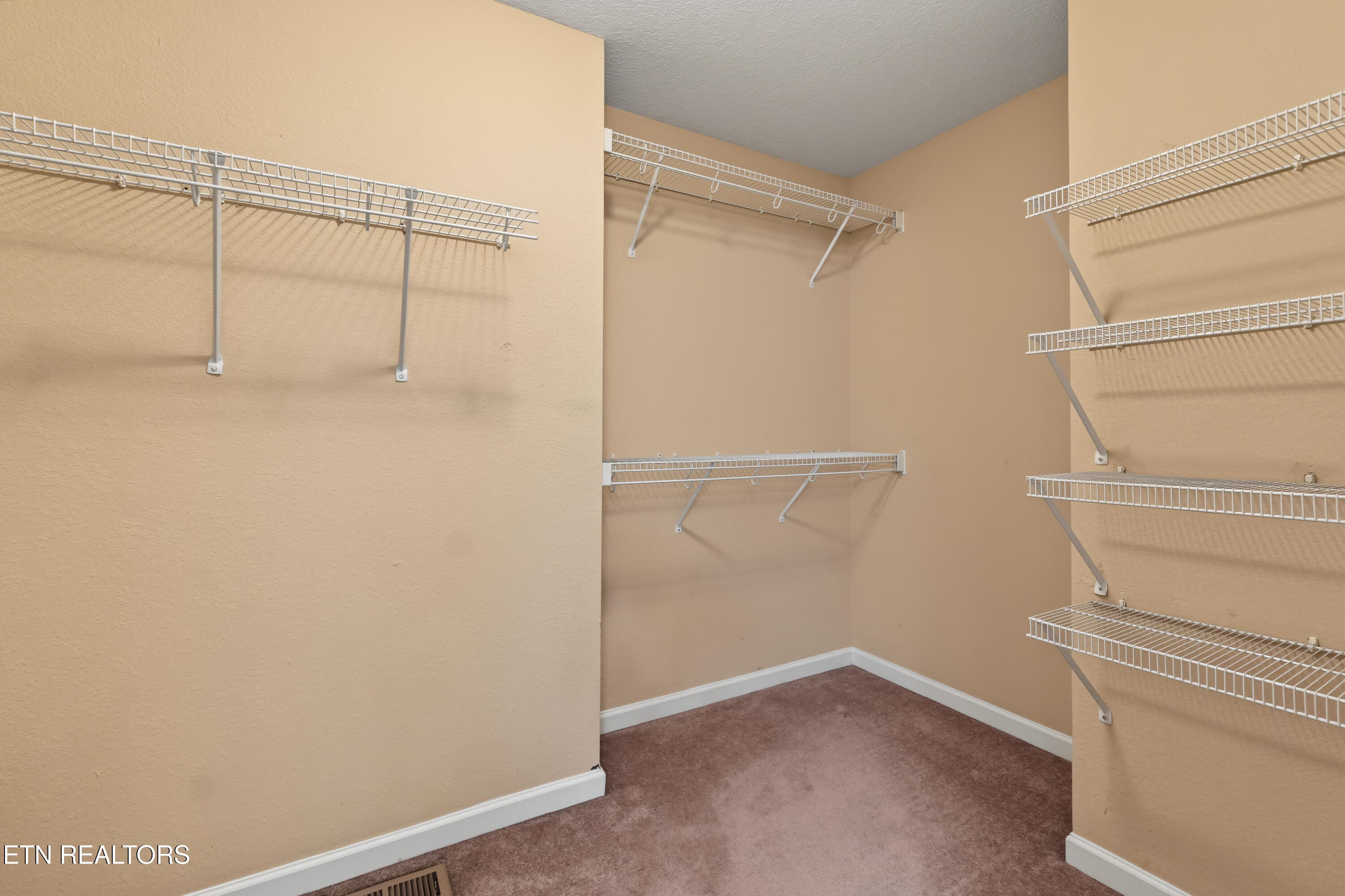 DSC07716-2 - 827 Blue Spruce Way, Knoxville, TN 37912
