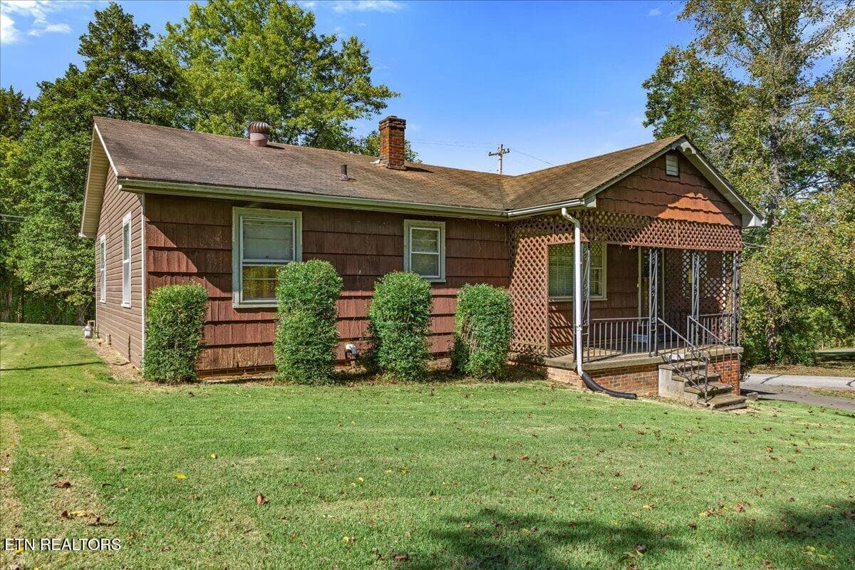 06-613 Central Ave-31 - 613 Central Ave, Athens, TN 37303, Athens