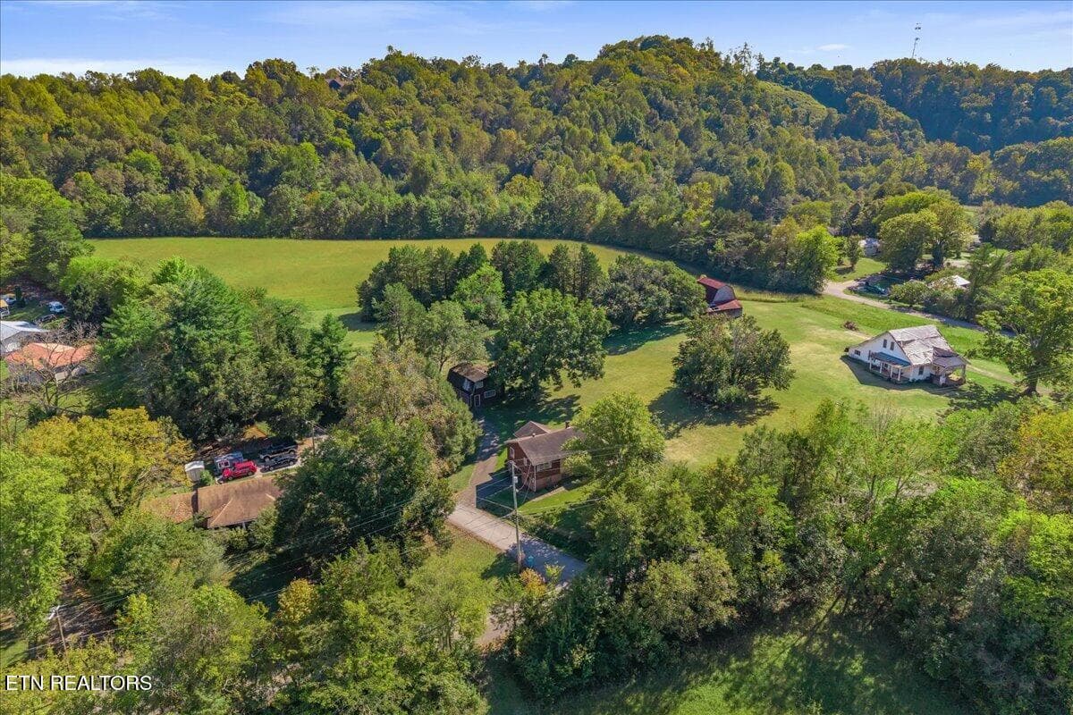 36-613 Central Ave-36 - 613 Central Ave, Athens, TN 37303, Athens