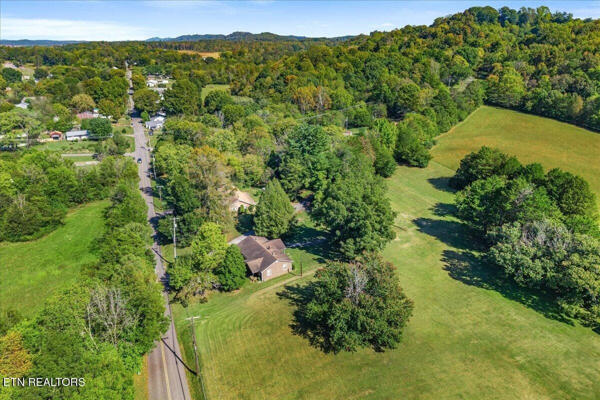 41-613 Central Ave-41 - 613 Central Ave, Athens, TN 37303, Athens