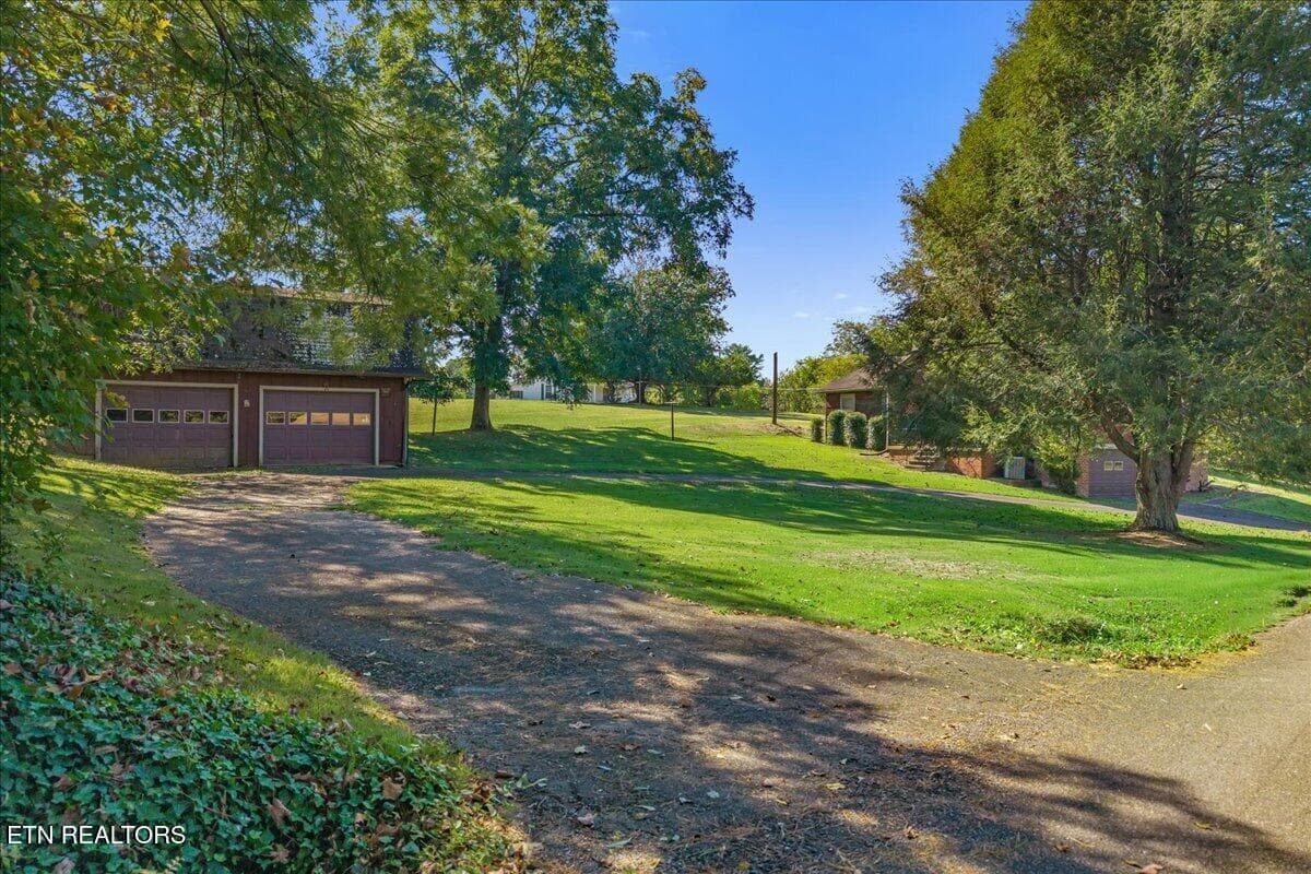 42-613 Central Ave-42 - 613 Central Ave, Athens, TN 37303, Athens