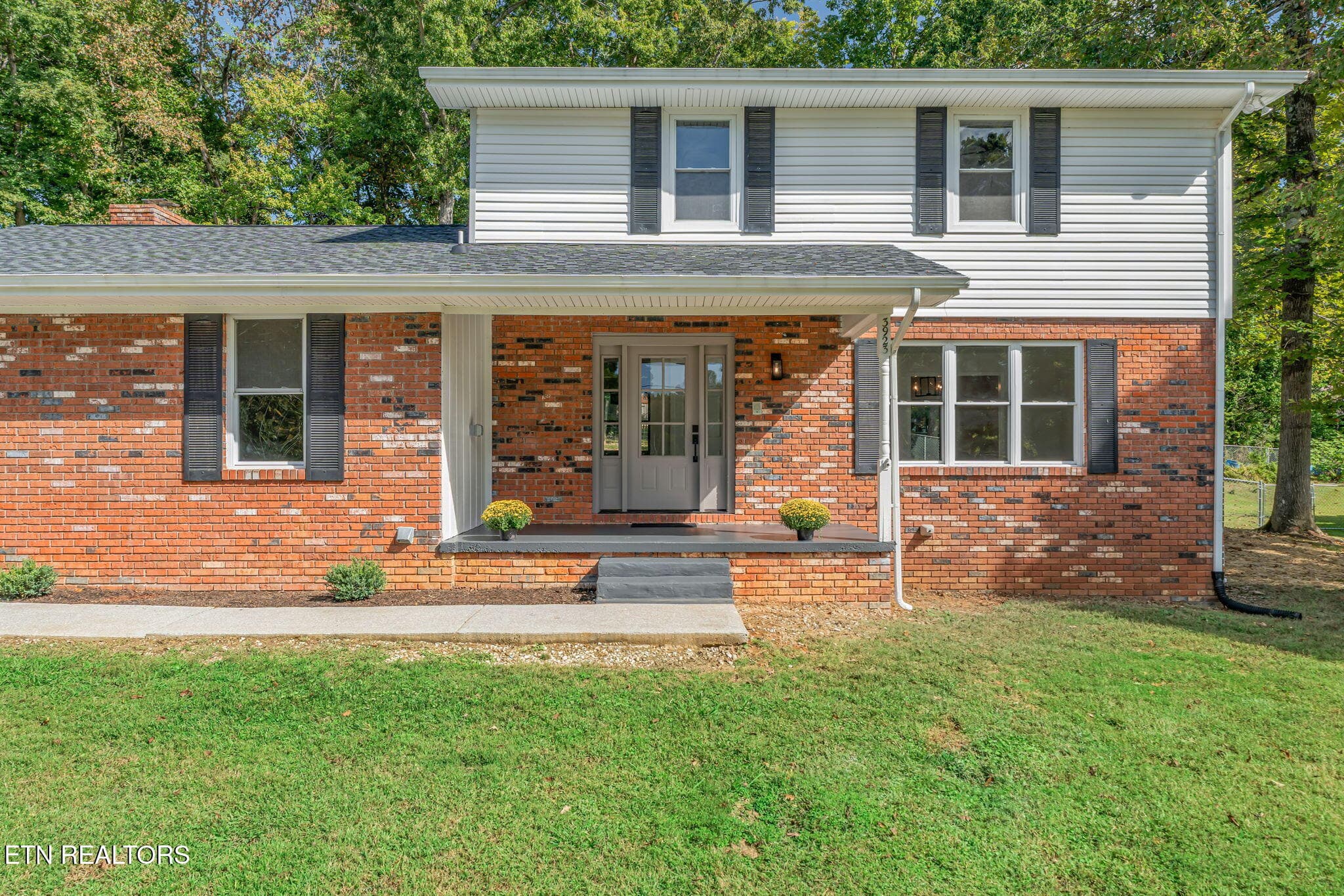 WELCOME HOME - 3923 Glen Oaks Drive, Maryville, TN 37804, Maryville