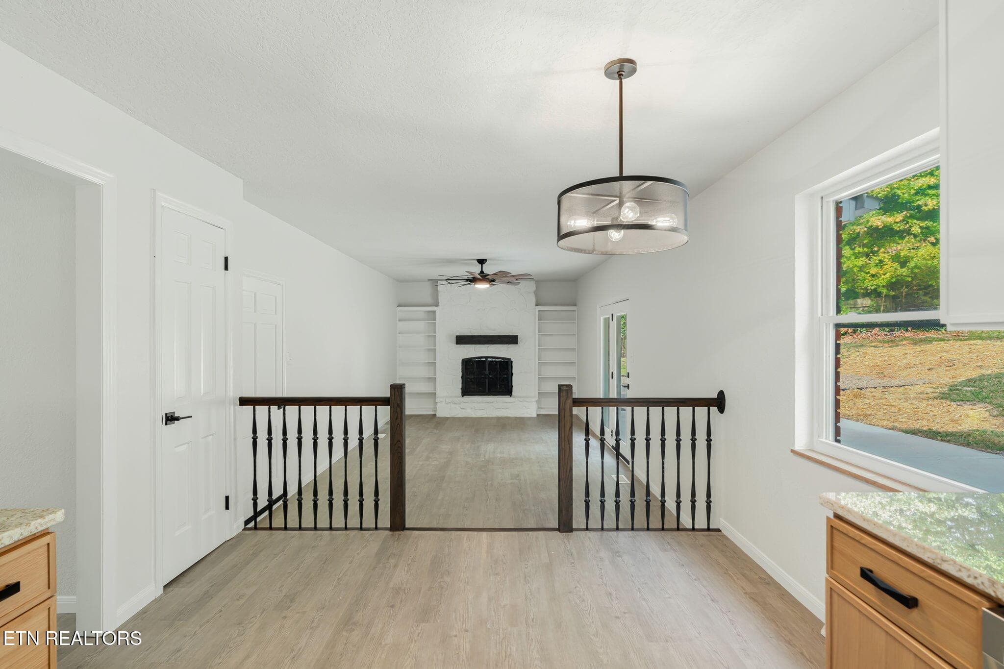KEEPING ROOM OFF THE KITCHEN - 3923 Glen Oaks Drive, Maryville, TN 37804, Maryville