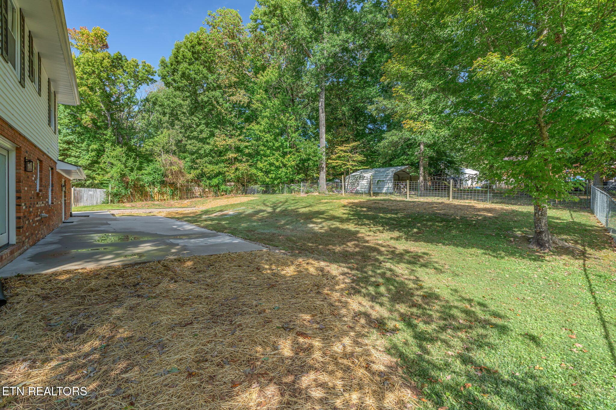 LEVEL YARD GREAT FOR KIDS - 3923 Glen Oaks Drive, Maryville, TN 37804, Maryville