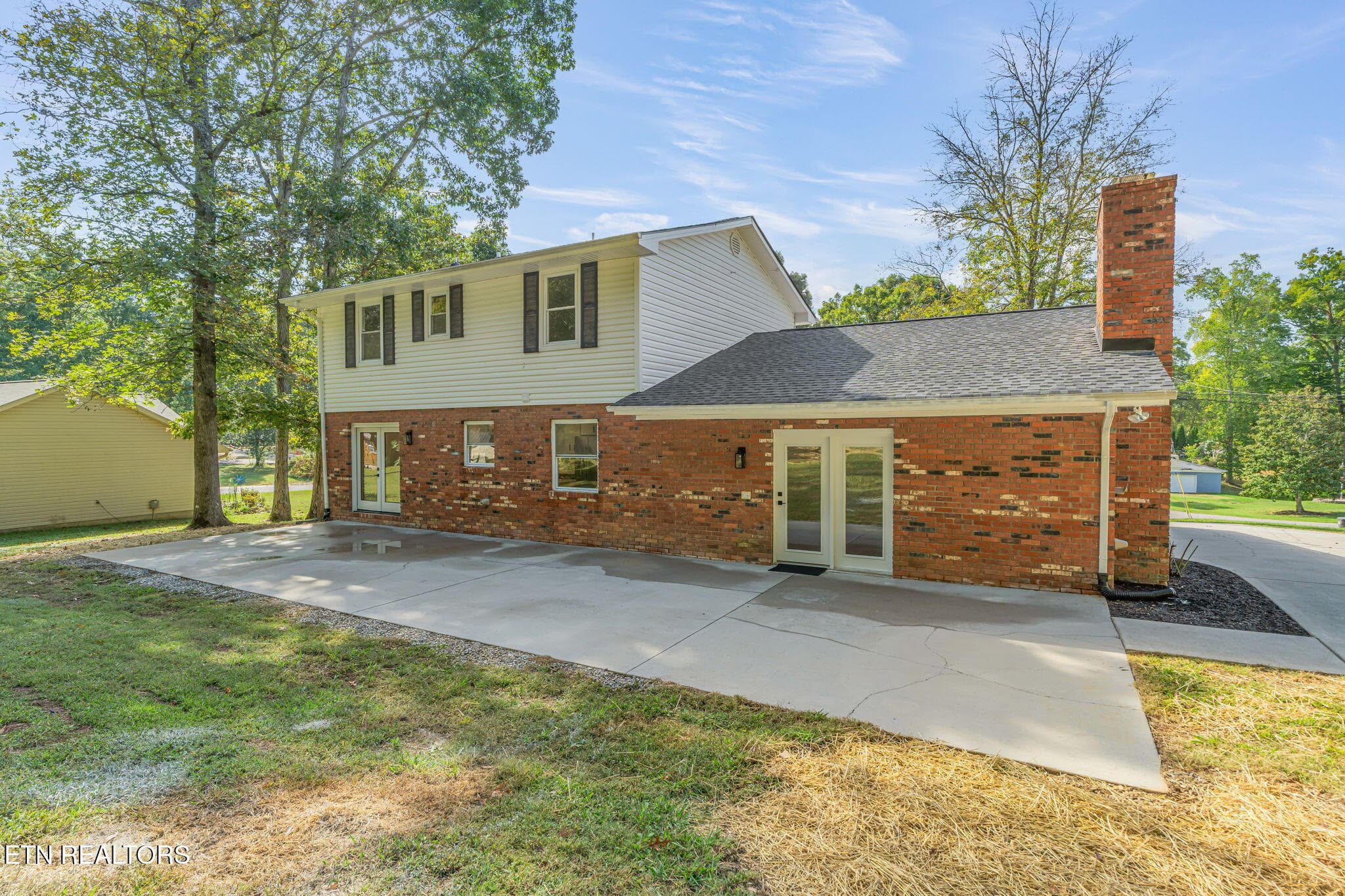 PICNIC ANYONE - 3923 Glen Oaks Drive, Maryville, TN 37804, Maryville