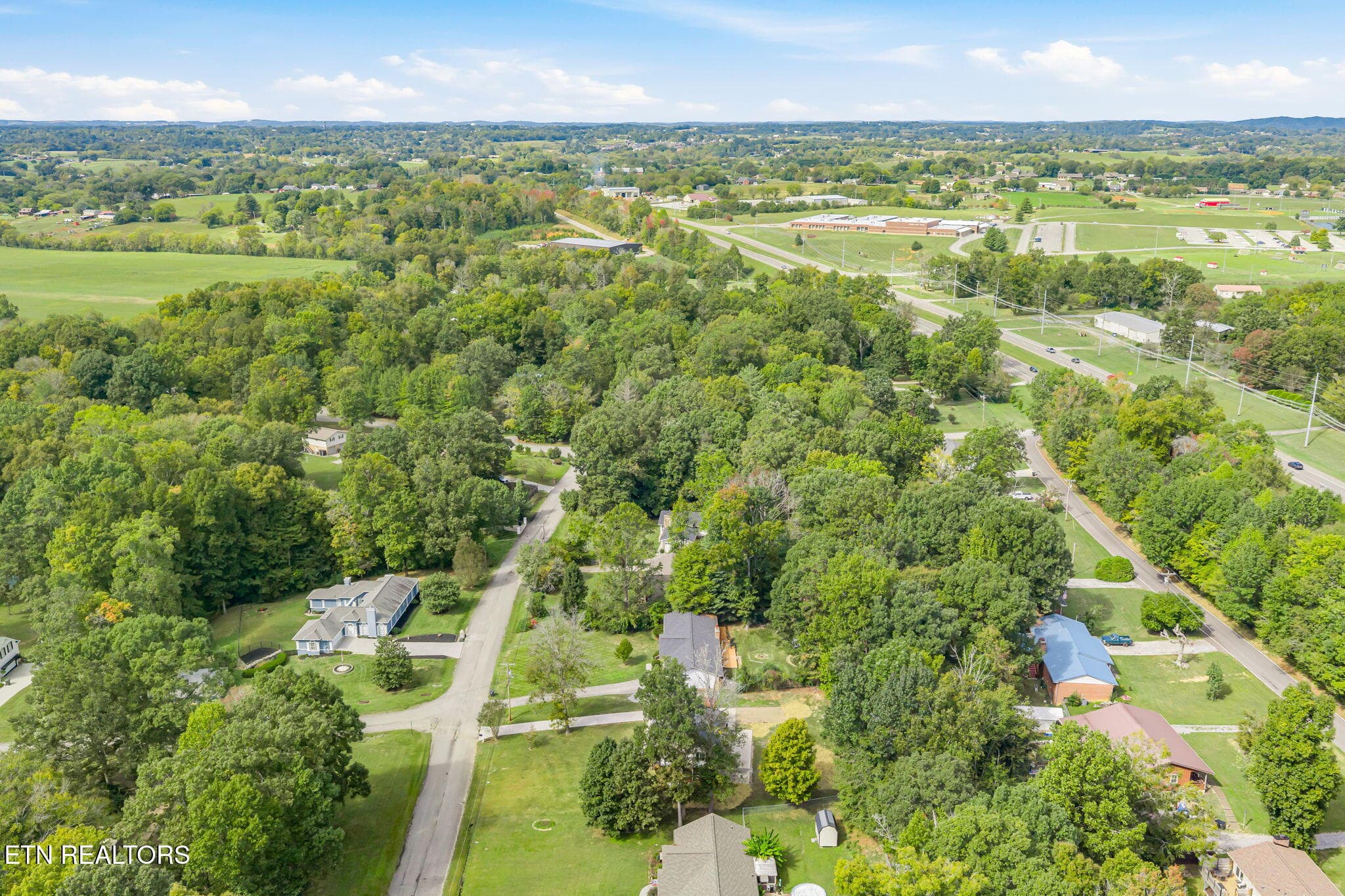 DAY FOR A WALK - 3923 Glen Oaks Drive, Maryville, TN 37804, Maryville