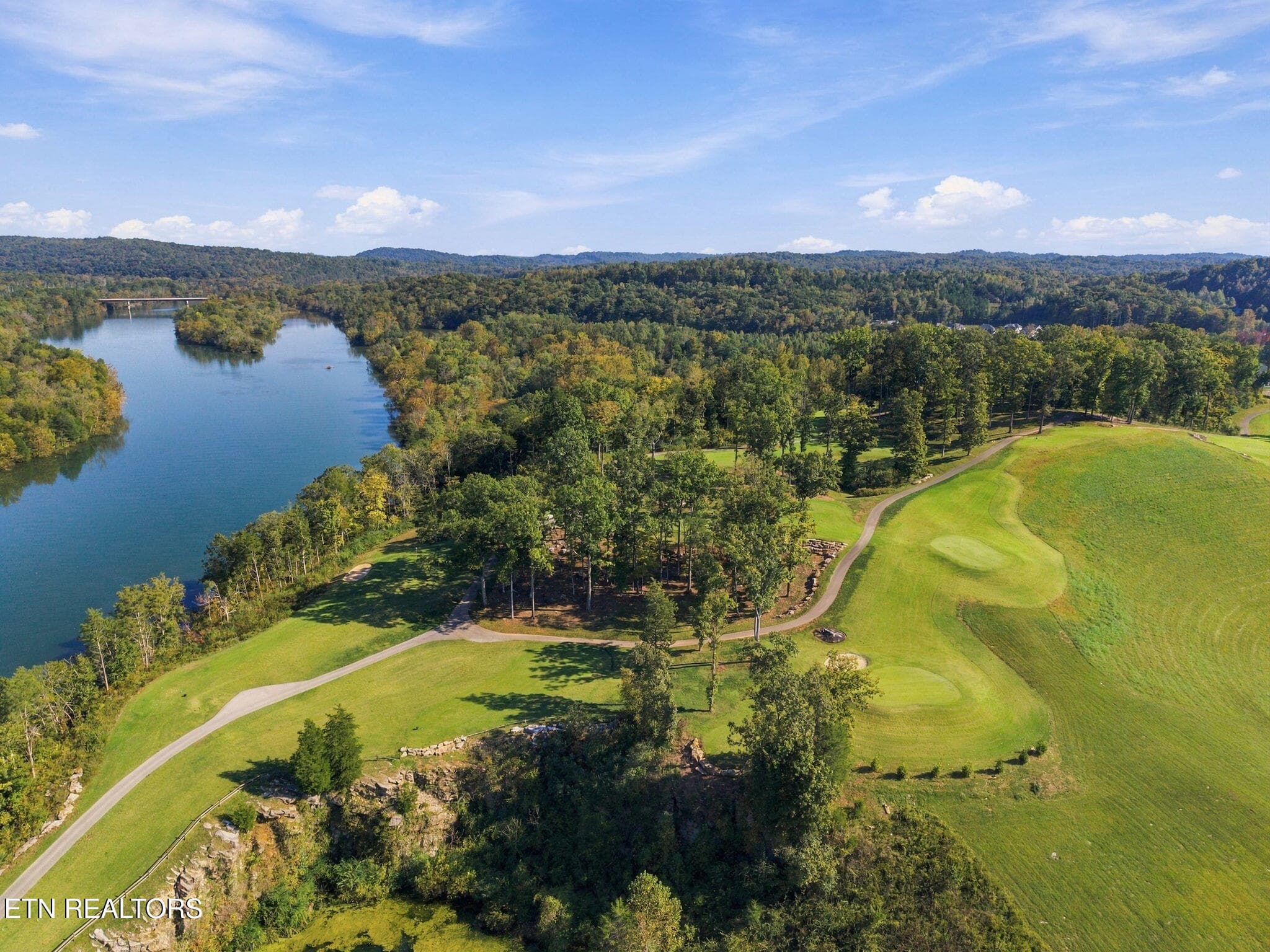 62-web-or-mls-104_Pineberry_West_Road_Oa - 104 Pineberry West Rd, Oak Ridge, TN 37830, Oak Ridge