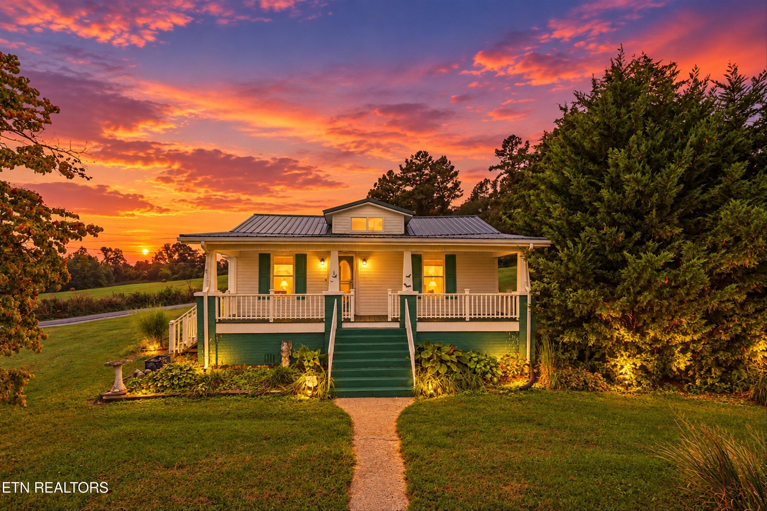 Front - 105 Peach Orchard Rd, Clinton, TN 37716, Clinton