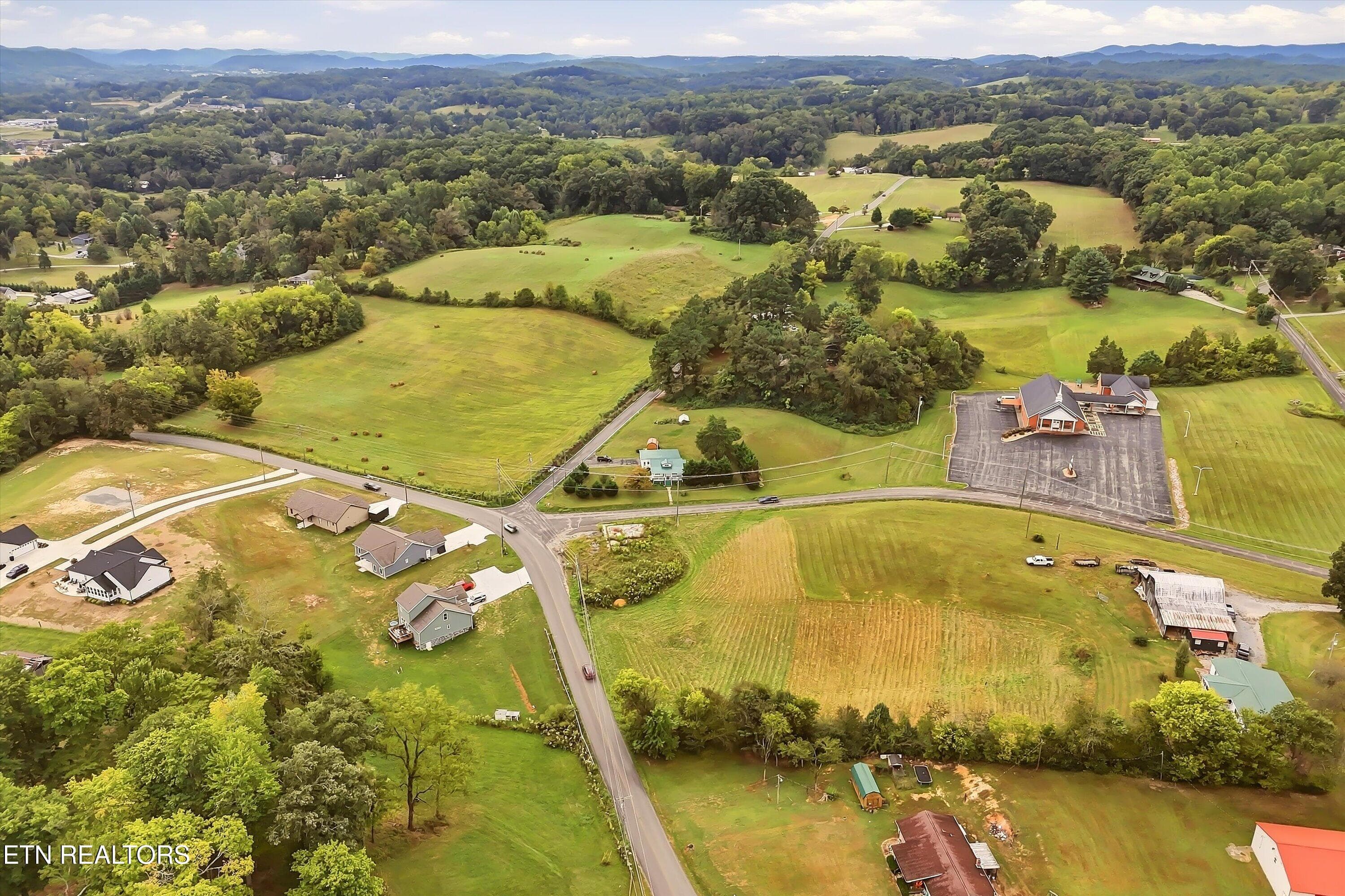 Aerial - 105 Peach Orchard Rd, Clinton, TN 37716, Clinton