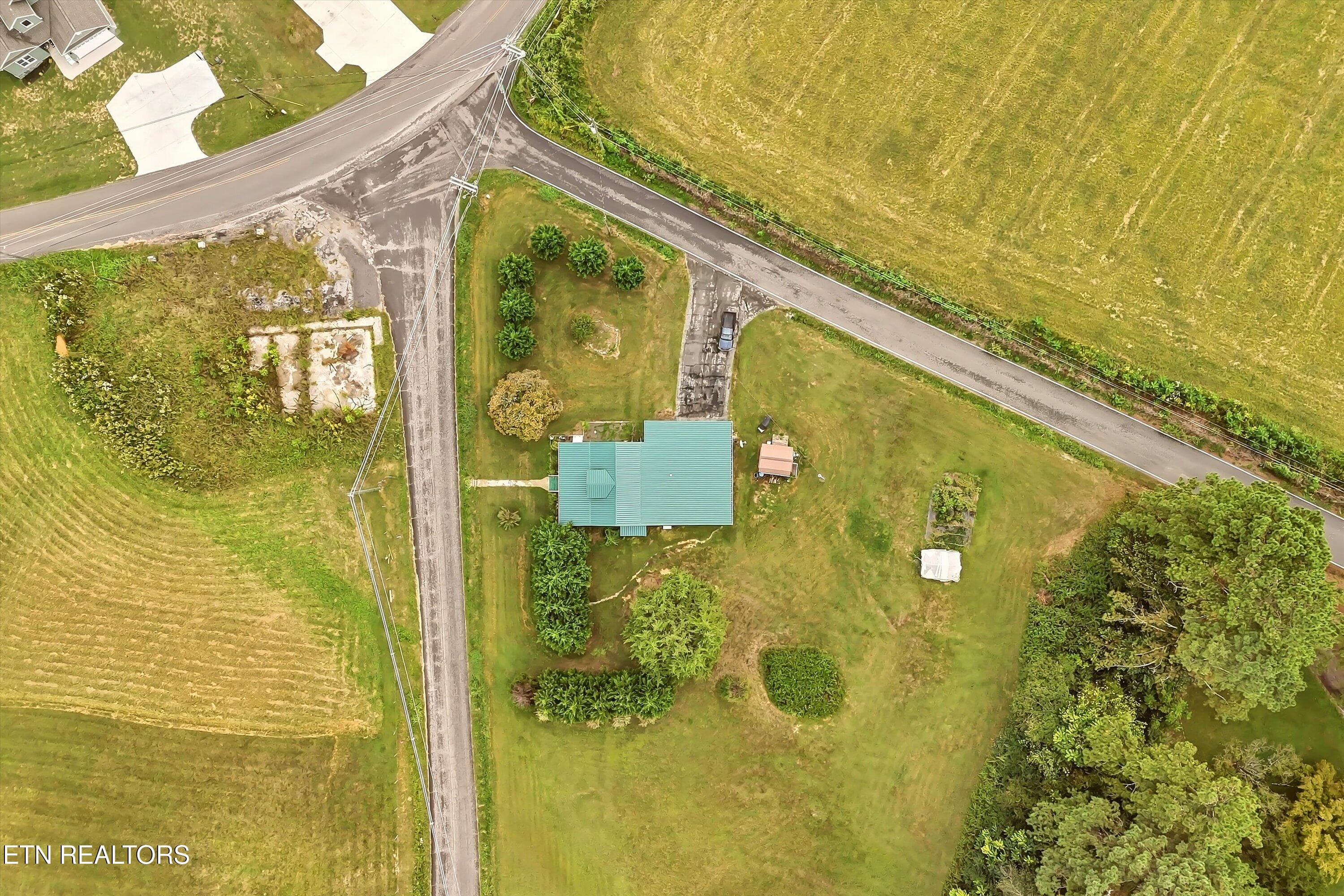 Aerial - 105 Peach Orchard Rd, Clinton, TN 37716, Clinton