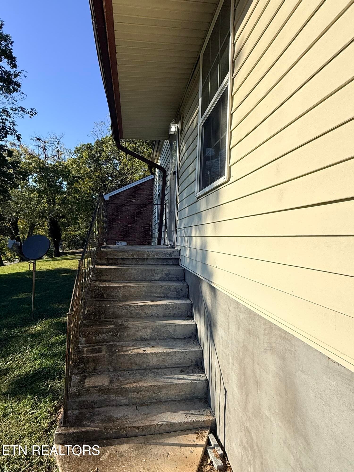 IMG_1233 - 507 S Indiana Ave, LaFollette, TN 37766, LaFollette