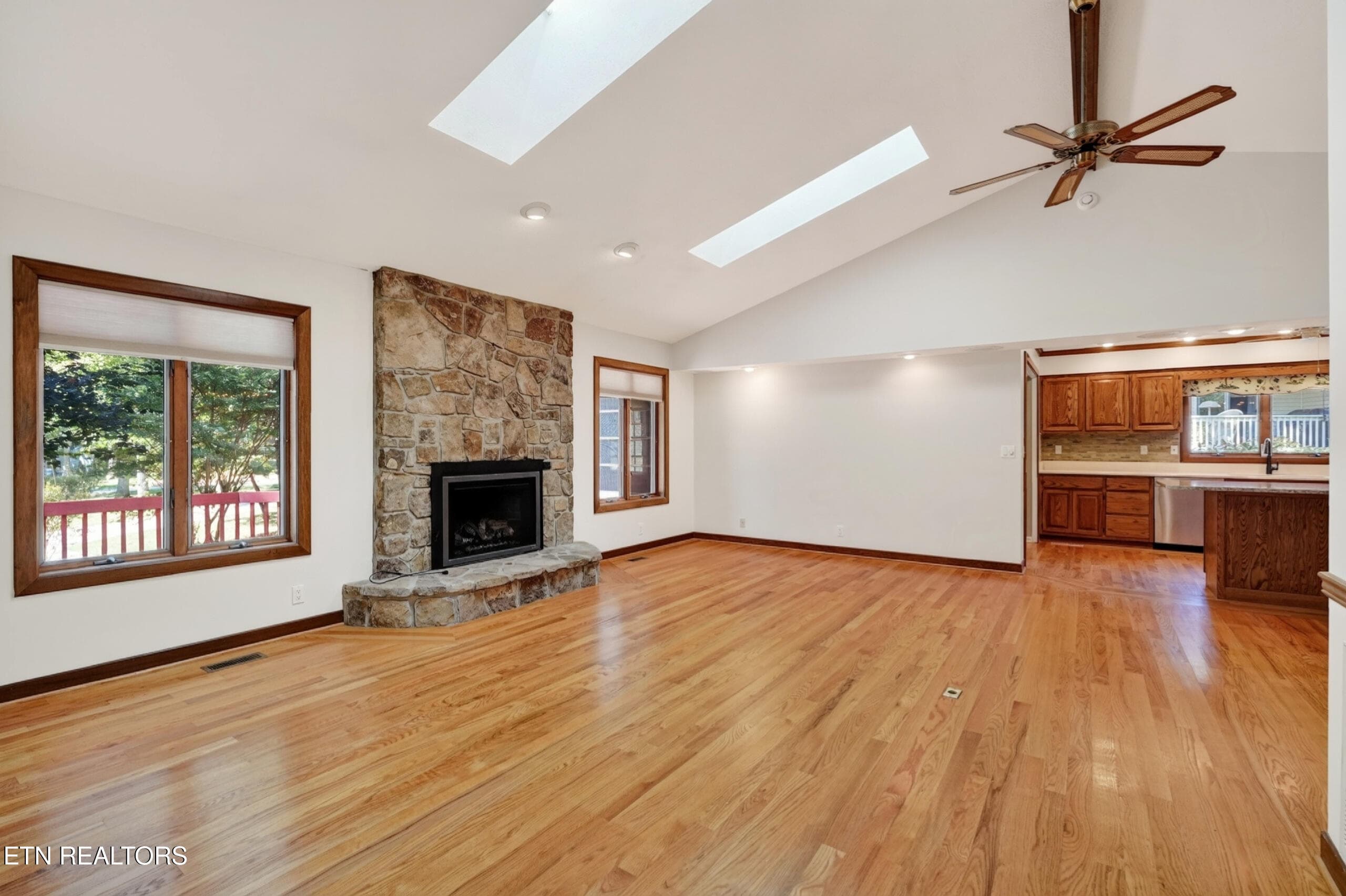 BLP06454 - 22 Lakeside Circle, Crossville, TN 38558, Crossville