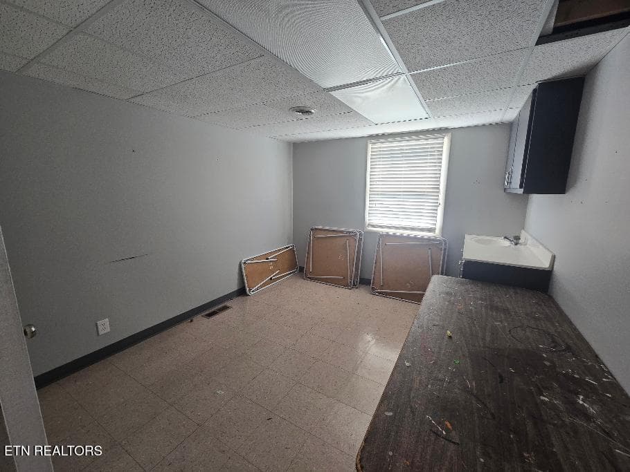 thumbnail (12) - 125 S Cross St, Oneida, TN 37841