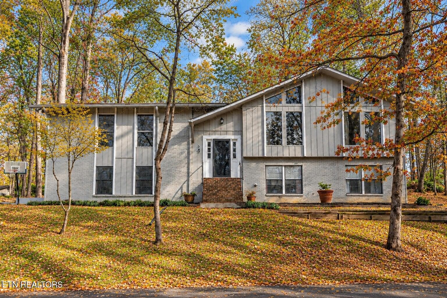 147 County Road 576, Englewood, TN 37329