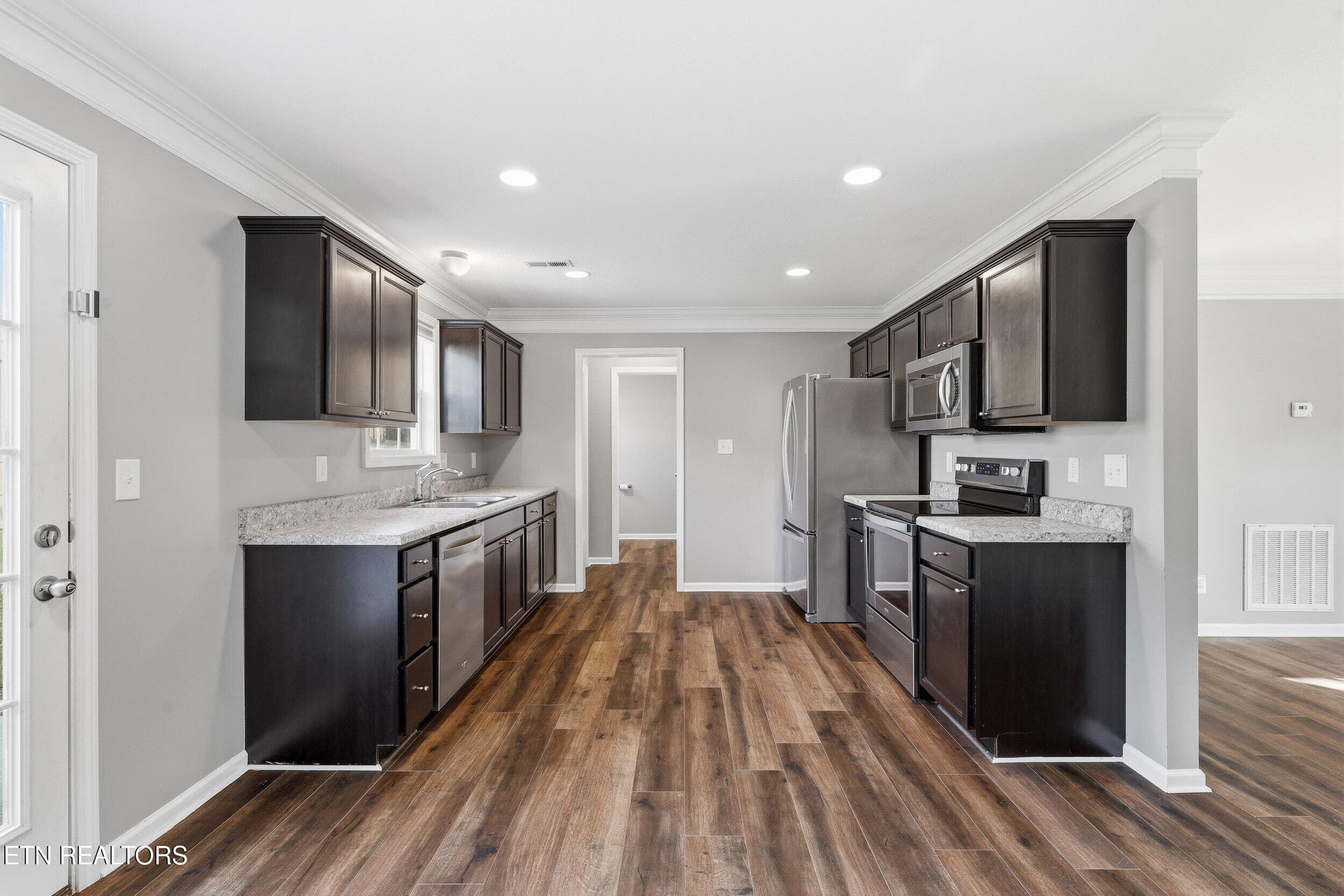 08 - Kitchen - 7356 Ladd Rd, Powell, TN 37849, Powell