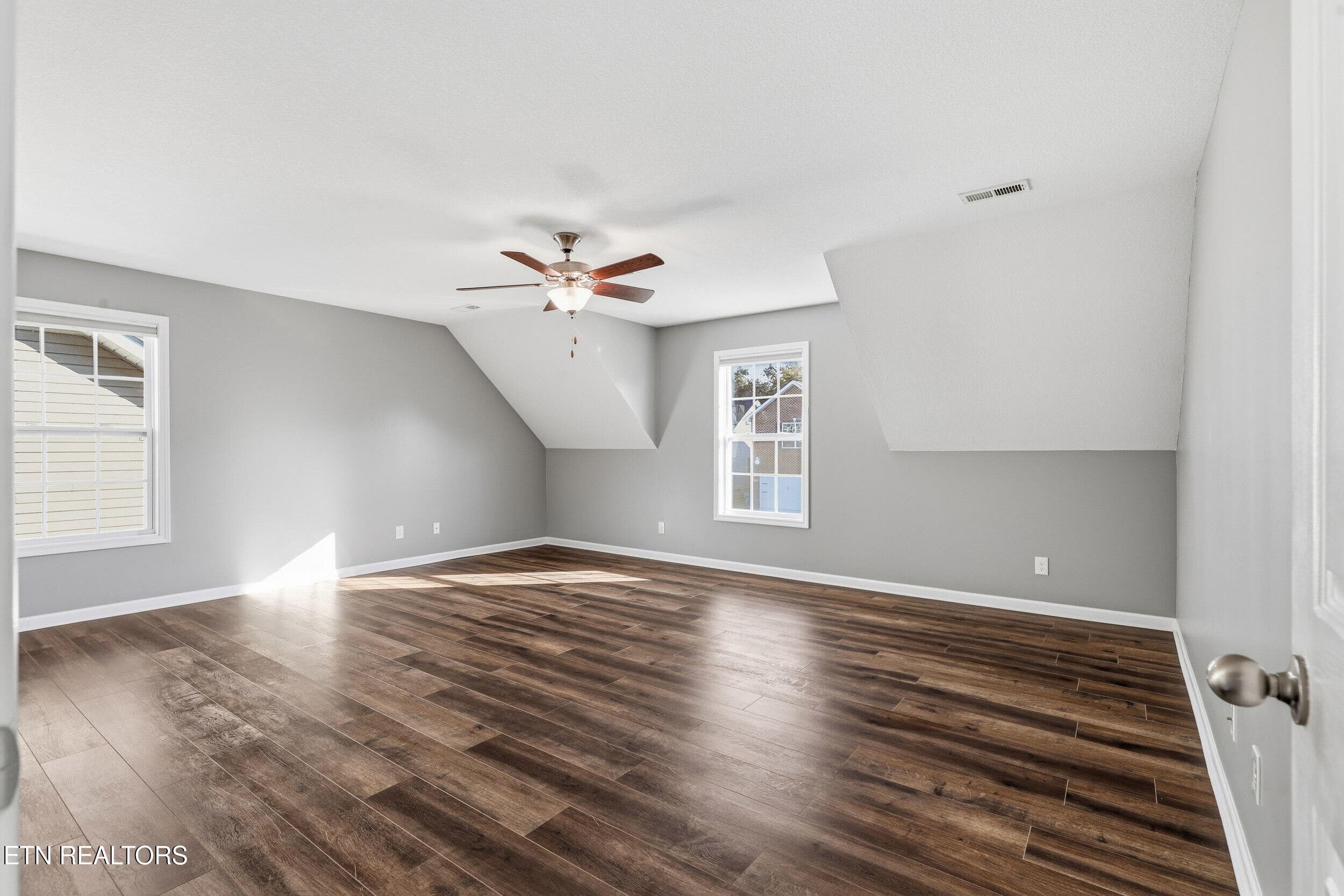 17 - Primary Bedroom - 7356 Ladd Rd, Powell, TN 37849, Powell
