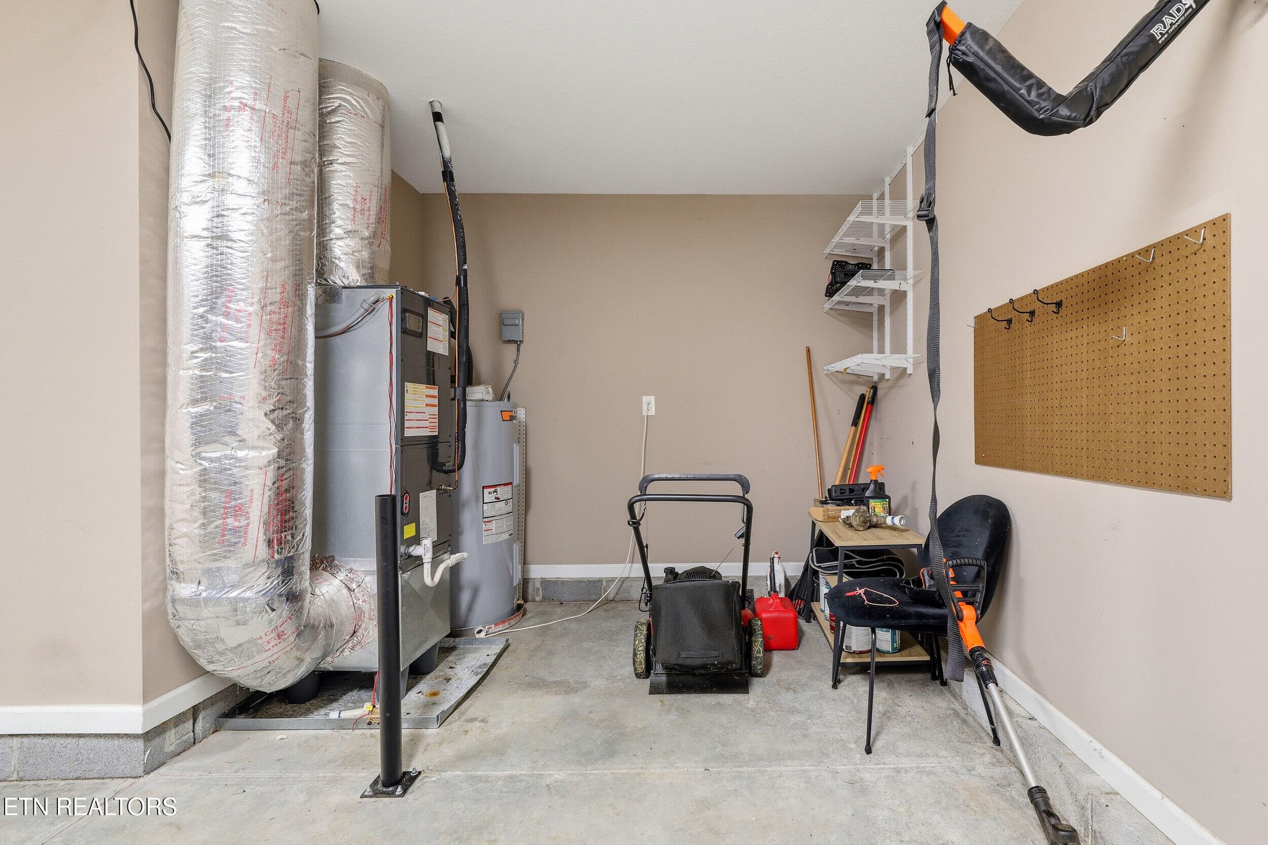 27 - Extra Storage - 7356 Ladd Rd, Powell, TN 37849, Powell