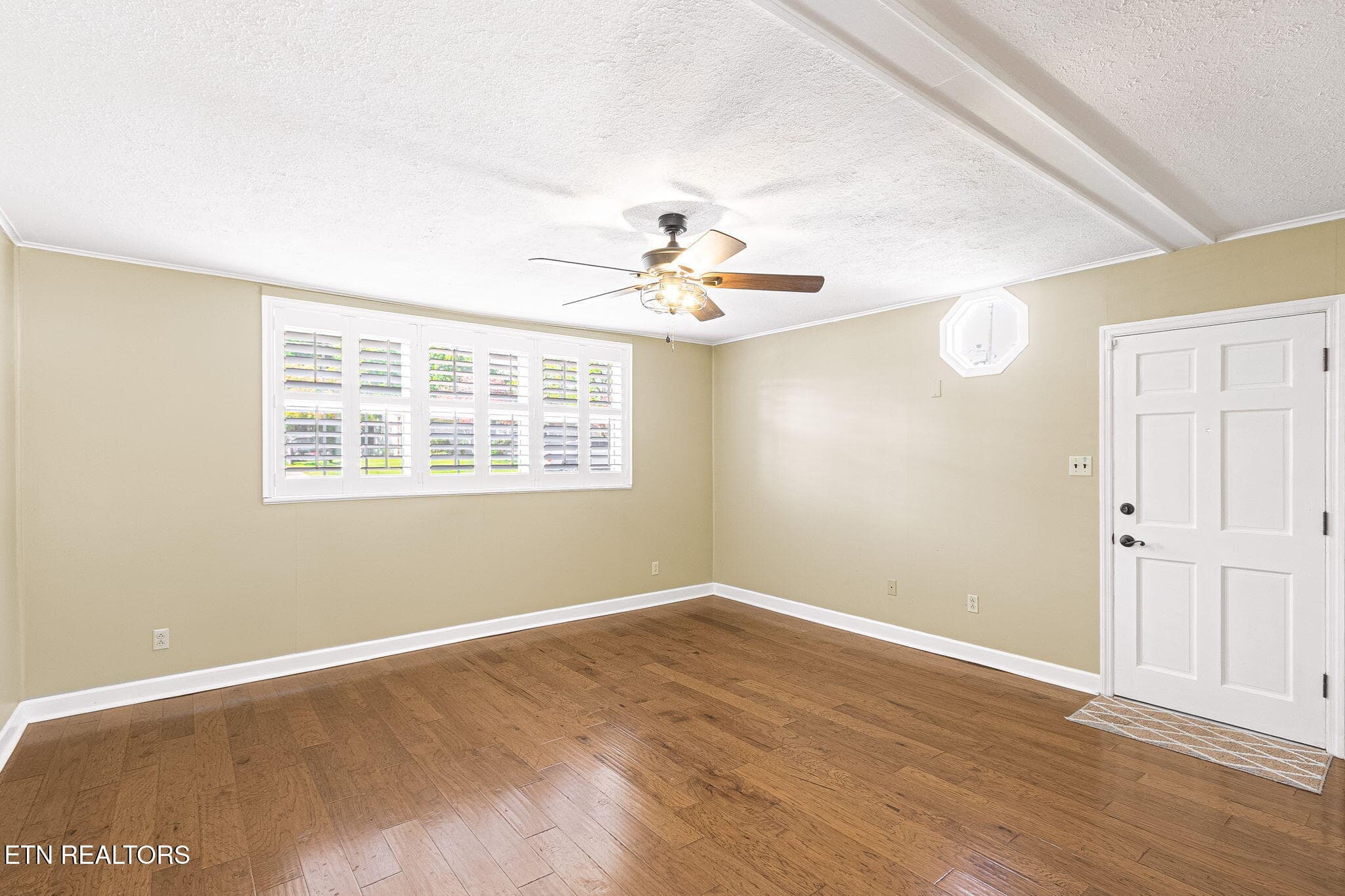 9-web-or-mls-009--FULL - 5620 Scenichills Rd, Knoxville, TN 37912, Knoxville