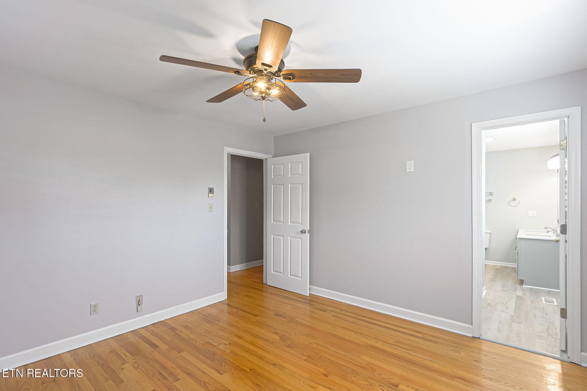 14-web-or-mls-014--FULL - 5620 Scenichills Rd, Knoxville, TN 37912, Knoxville
