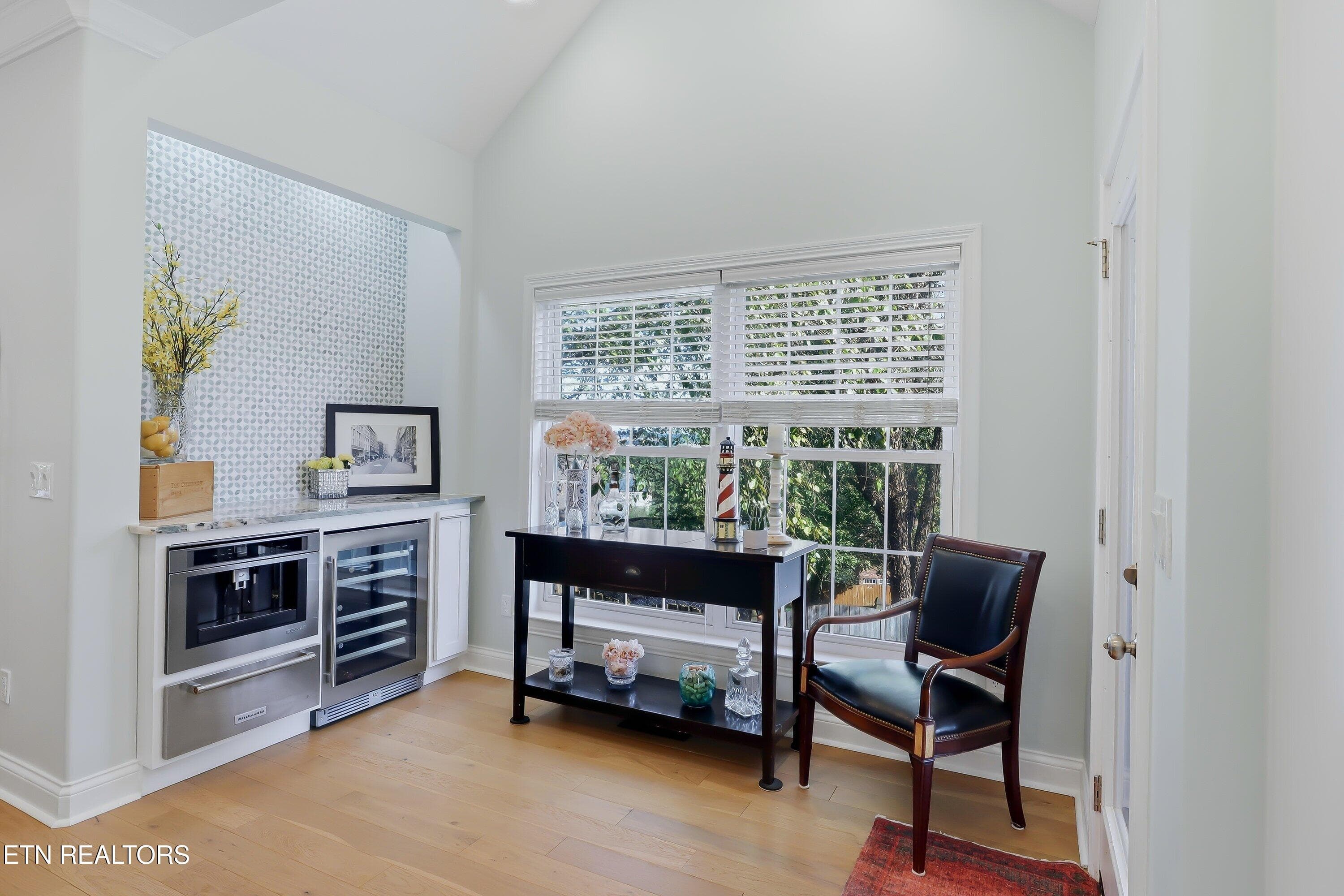 Beverage area - 9225 Mesa Verde Lane, Knoxville, TN 37922, Knoxville