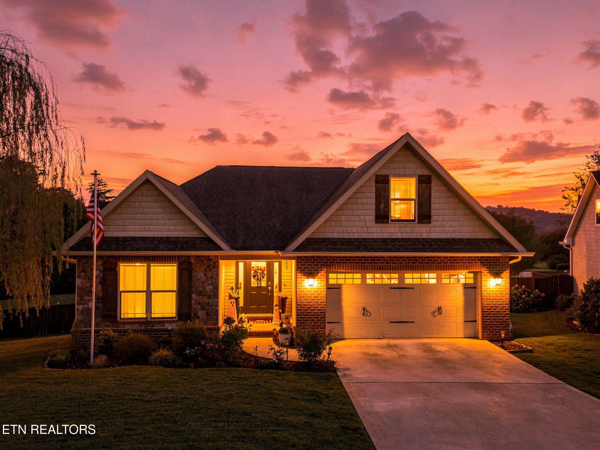 Twilight - 7222 Settlers Path Lane, Knoxville, TN 37920