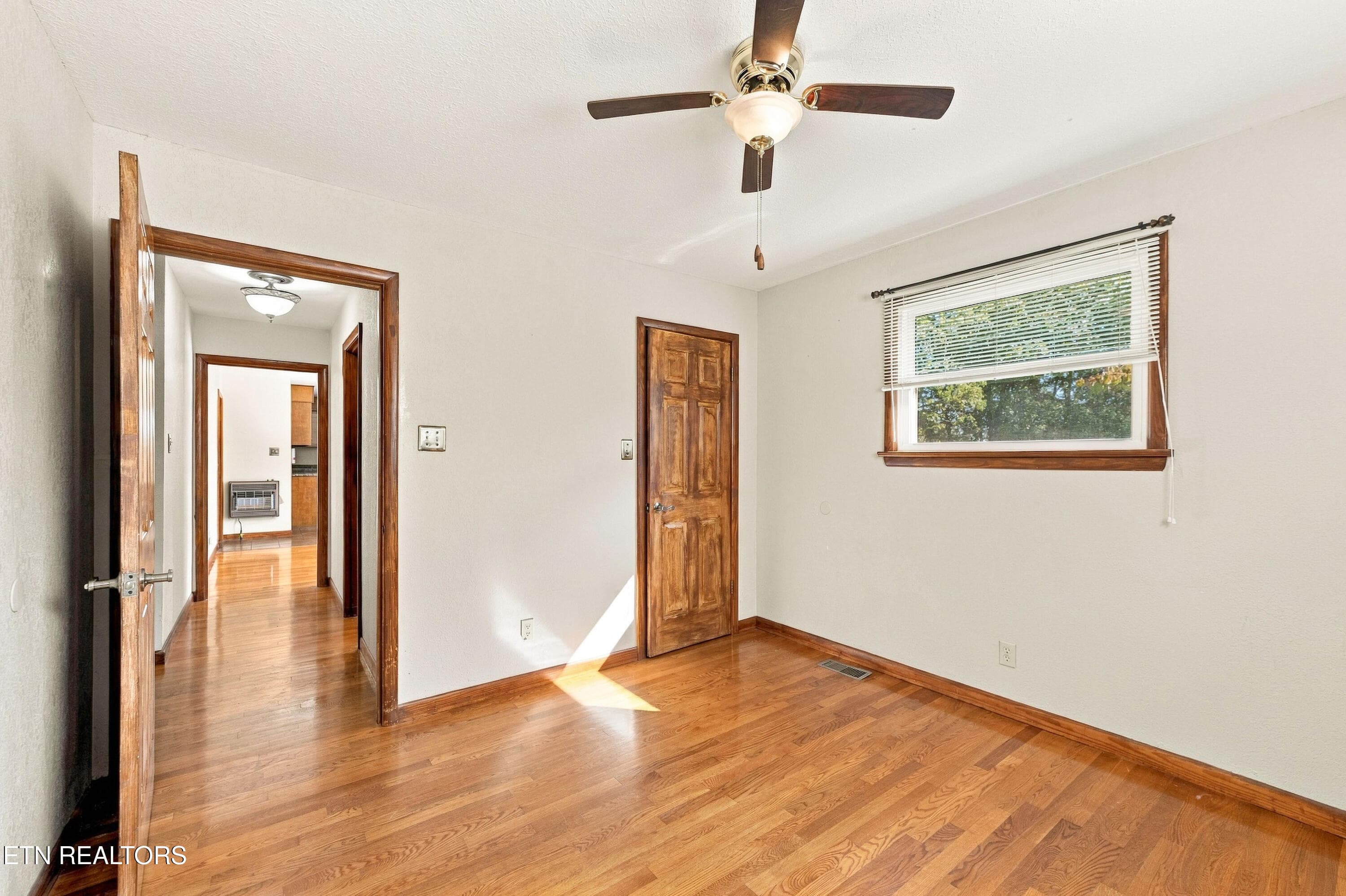 DSC07179 - 208 N Hills Drive, Crossville, TN 38555, Crossville