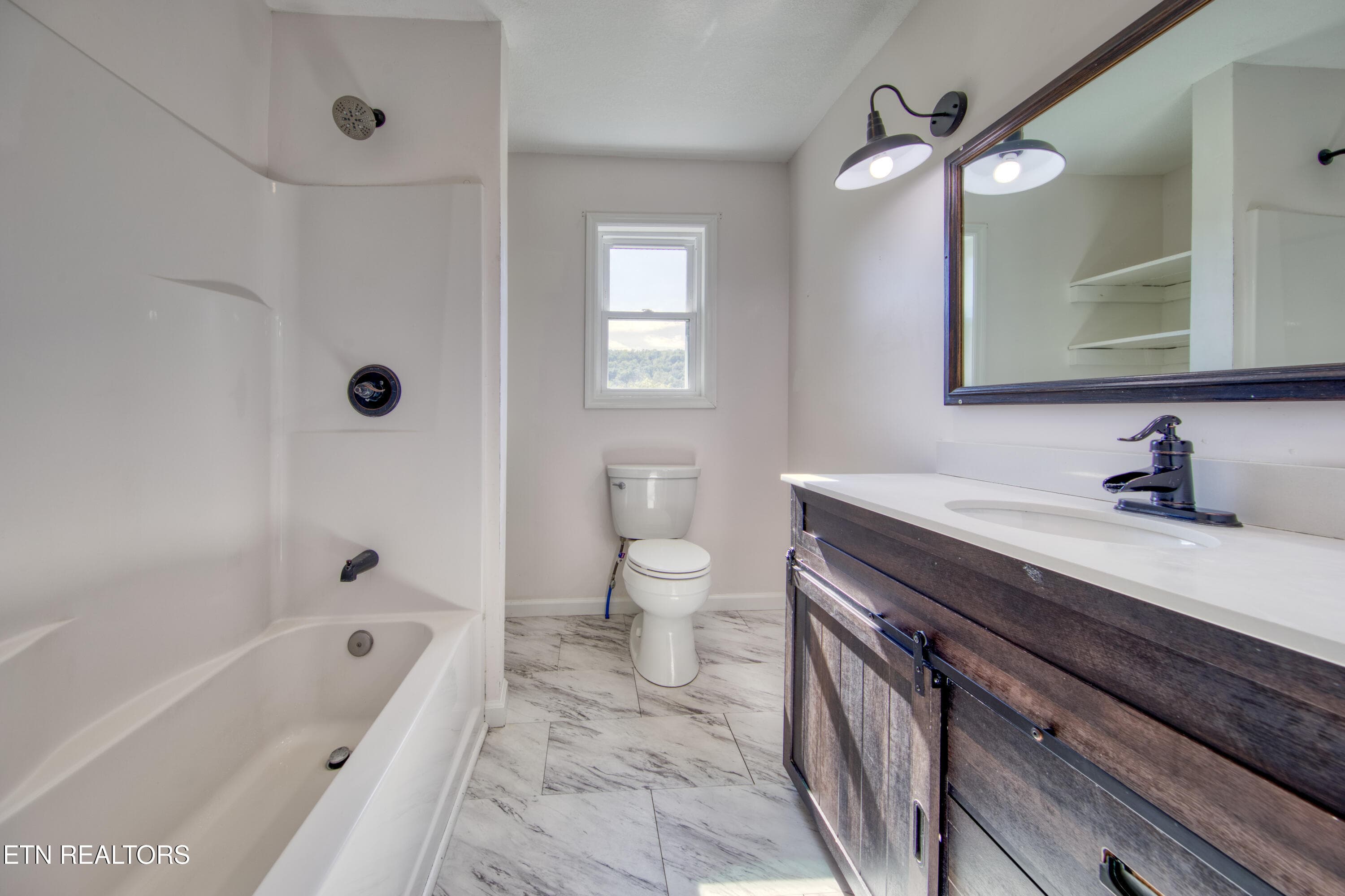 0H3A6816_133_Original - 3243 Hall Rd, Loudon, TN 37774, Loudon