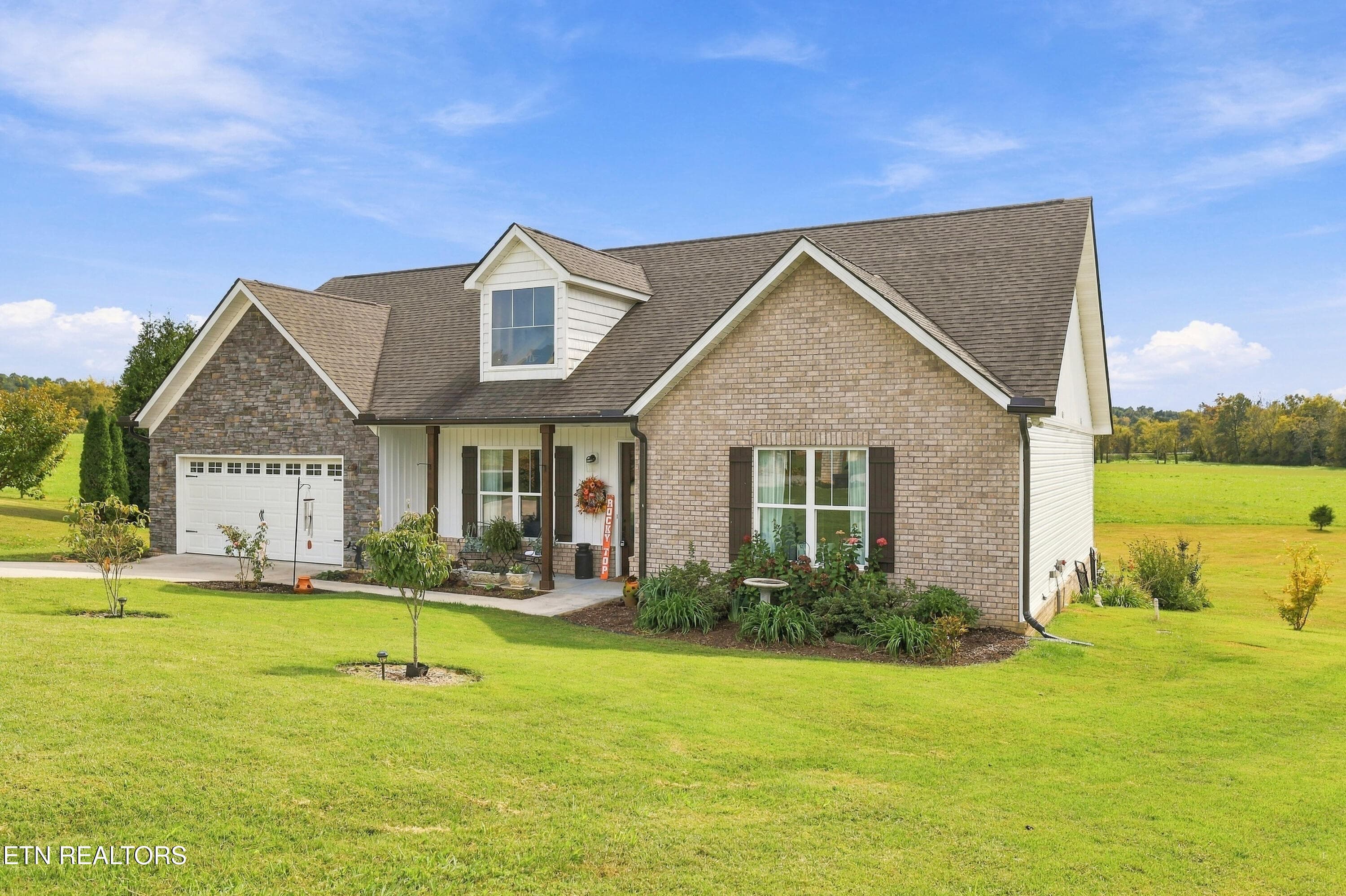 03-654 Running Brook Drive 3 - 654 Running Brook Drive, Strawberry Plains, TN 37871, Strawberry Plains