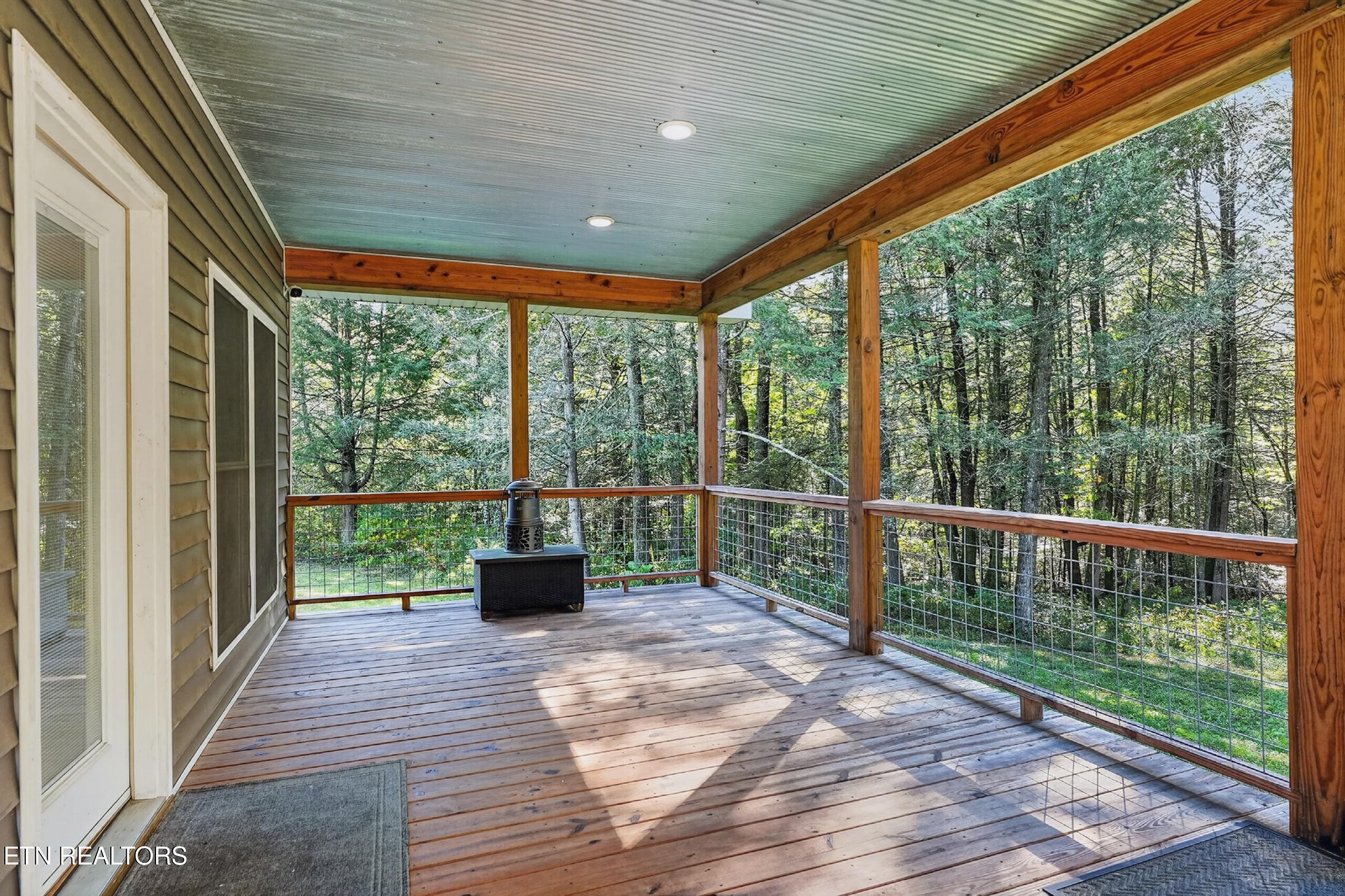 SCREEN PORCH - 4282 Standing Rock Rd, Jamestown, TN 38556, Jamestown