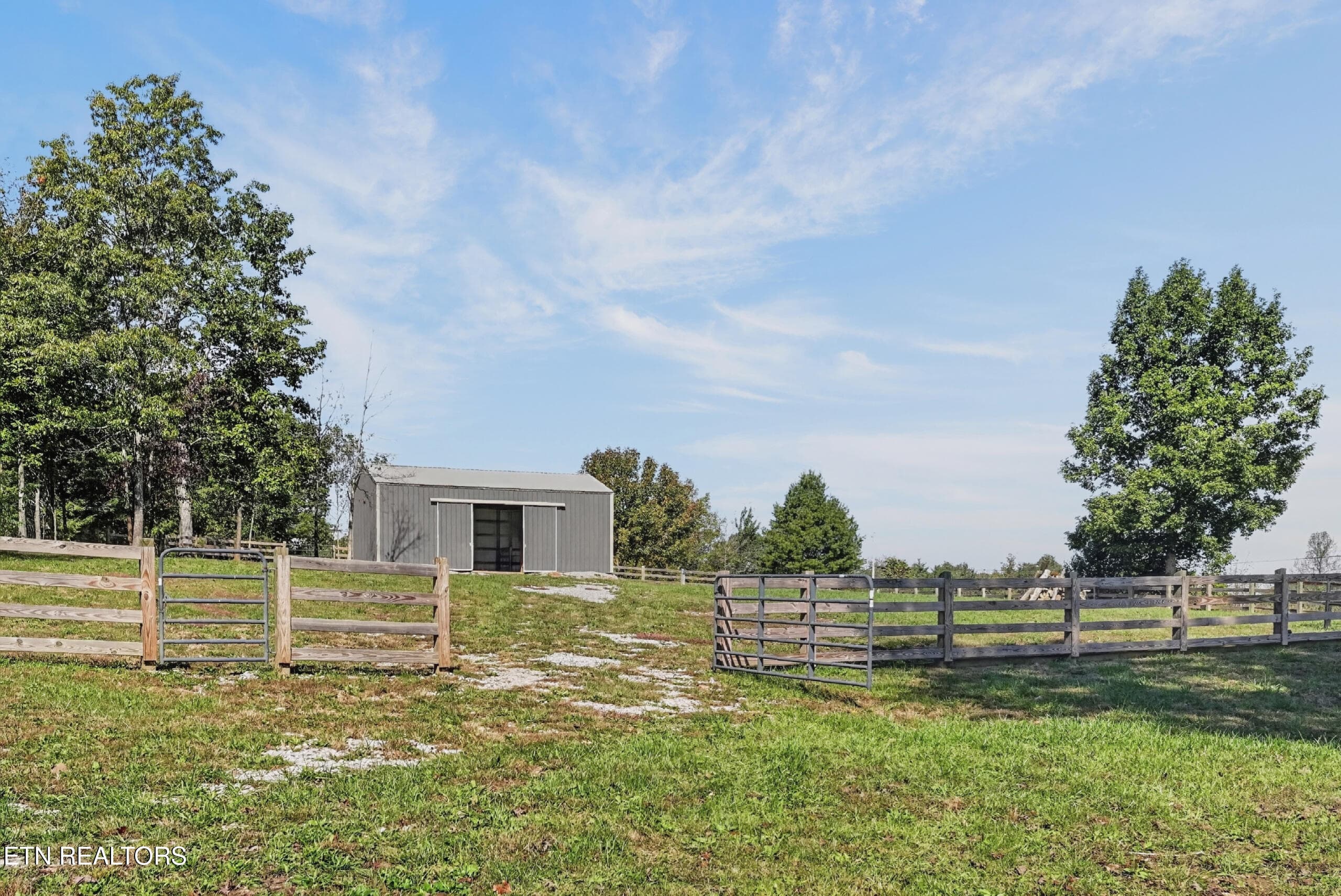 FENCED CORRALS - 4282 Standing Rock Rd, Jamestown, TN 38556, Jamestown