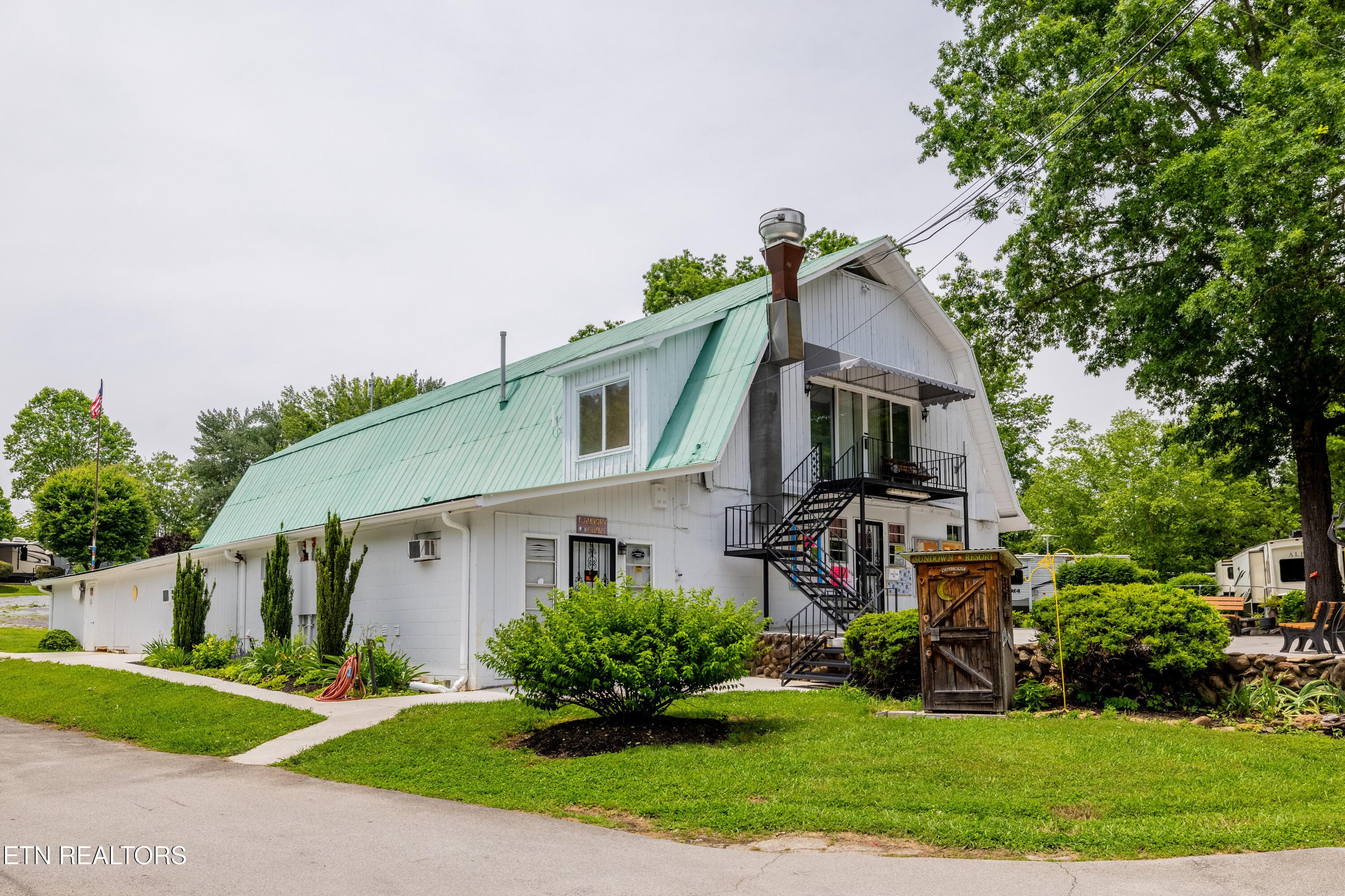 Sundown Resort Barn Left Townsend-43 - Lot 94 Highway 73, Townsend, TN 37882