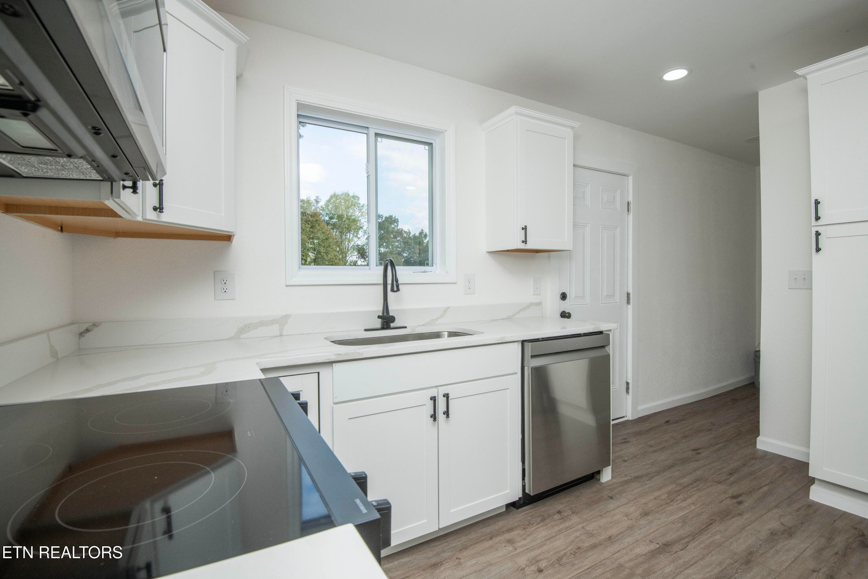 kitchen - 7309 Hammer Rd, Knoxville, TN 37924, Knoxville