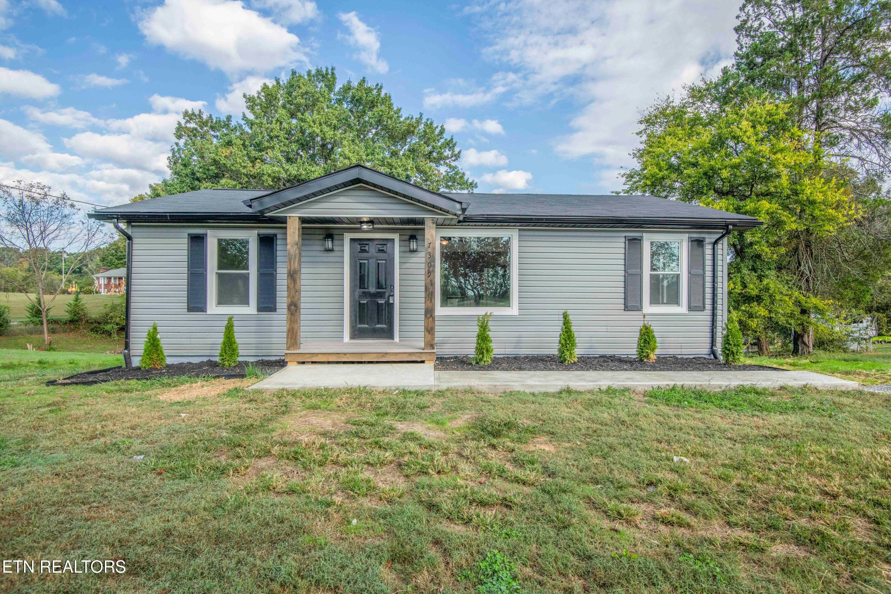 7309 Hammer Rd, Knoxville, TN 37924