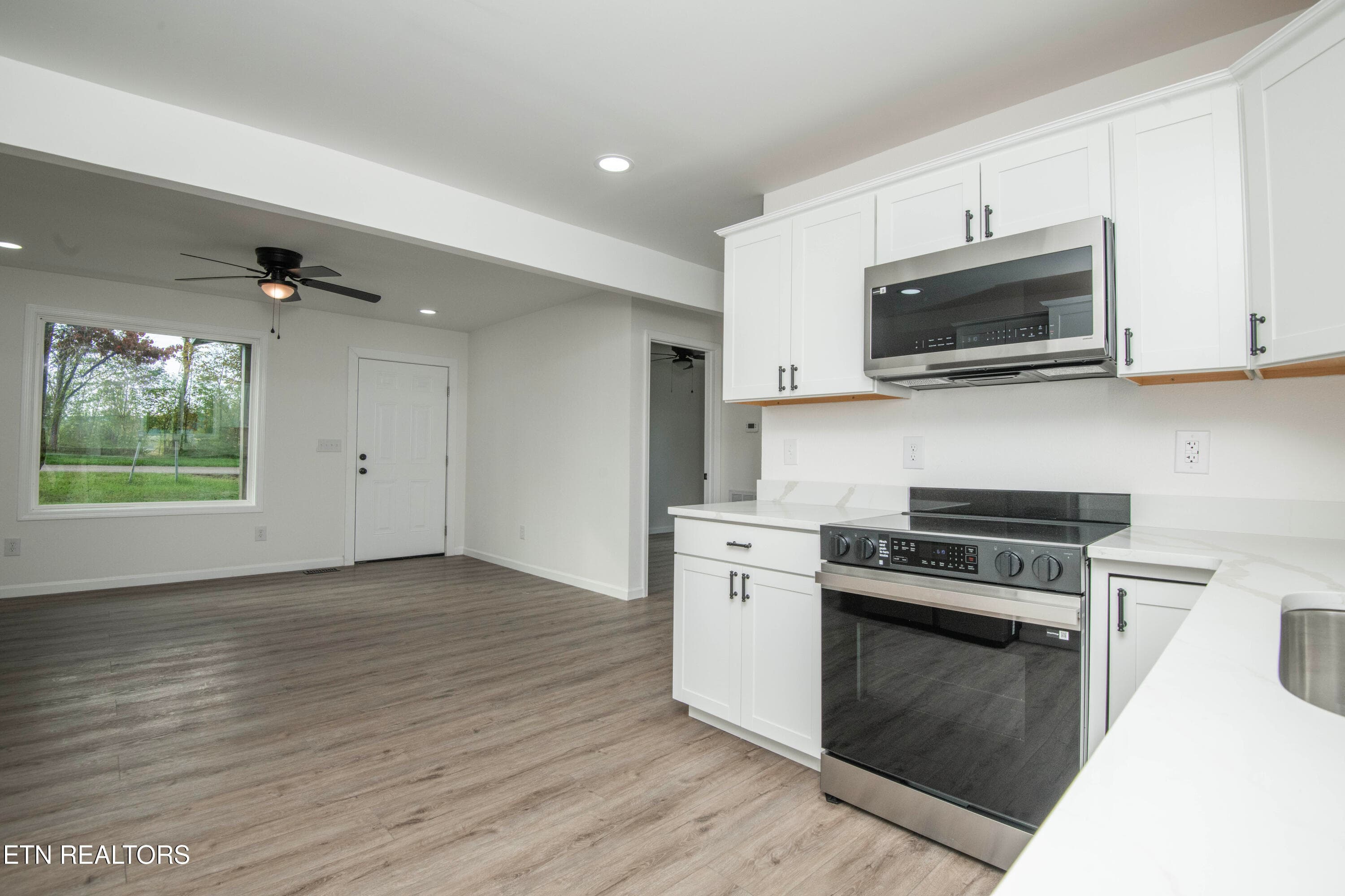 kitchen 2 - 7309 Hammer Rd, Knoxville, TN 37924, Knoxville
