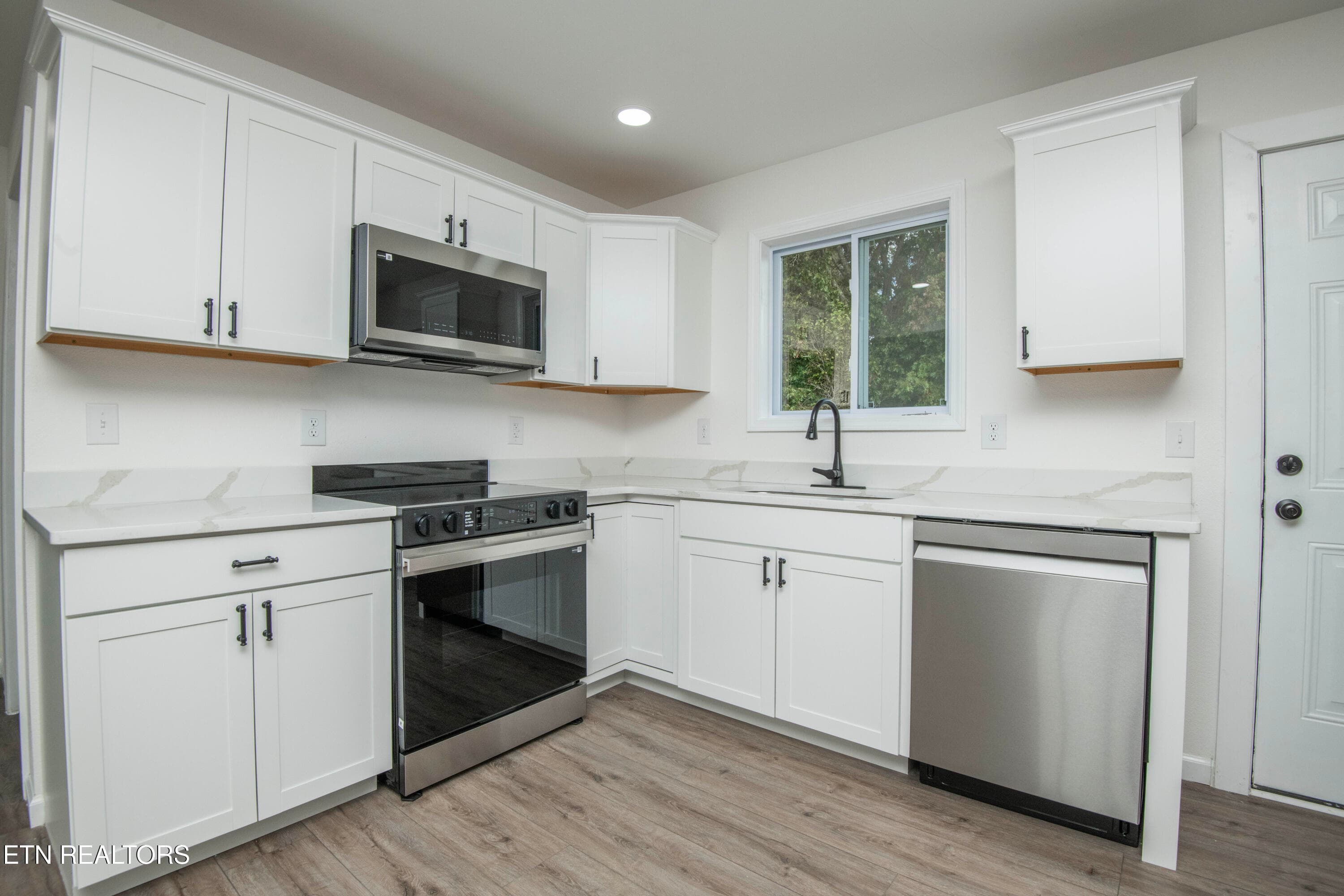kitchen 4 - 7309 Hammer Rd, Knoxville, TN 37924, Knoxville