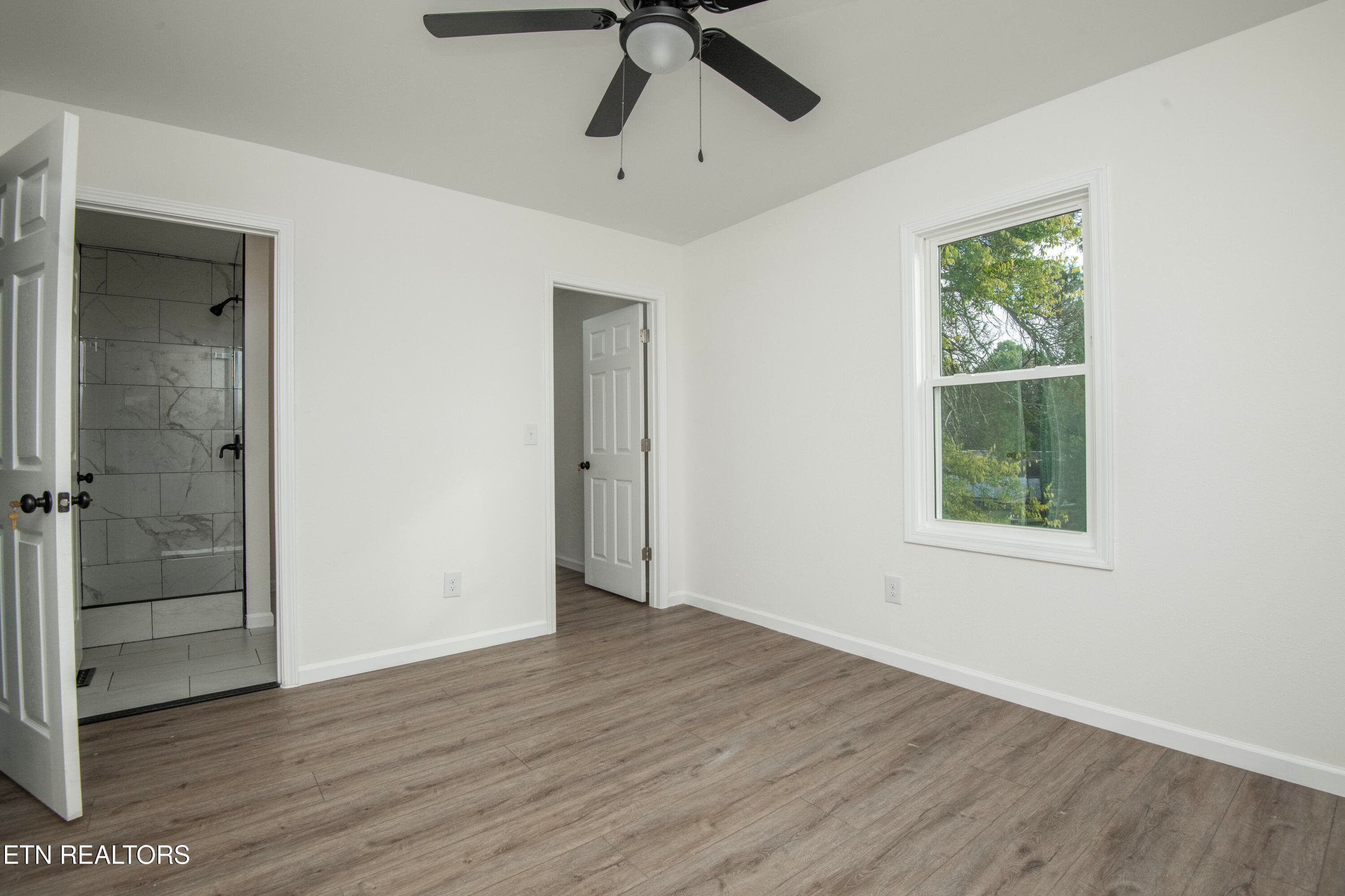 bed 3 - 7309 Hammer Rd, Knoxville, TN 37924, Knoxville