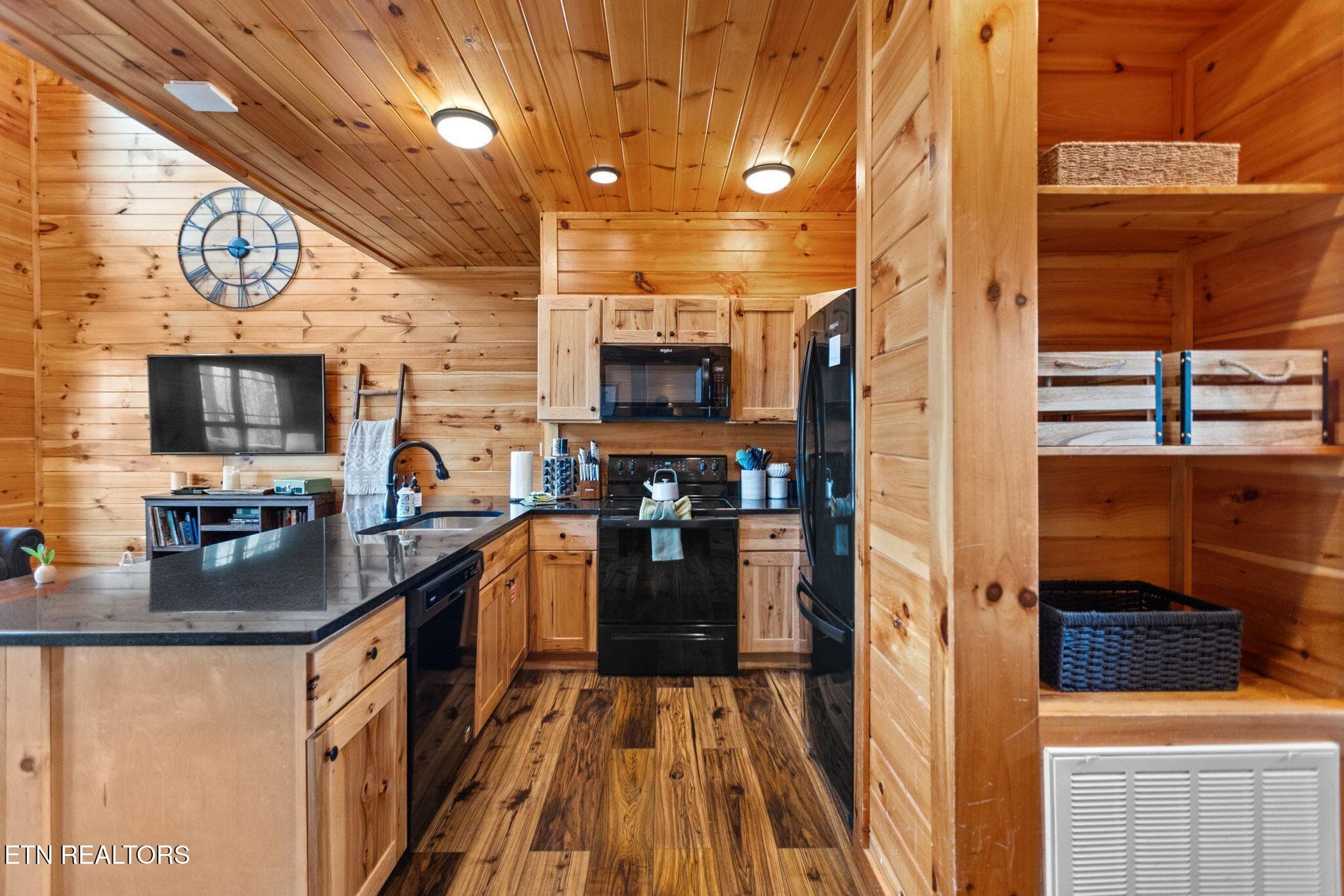 kitchen2 - 668 Stockton Drive, Sevierville, TN 37876, Sevierville