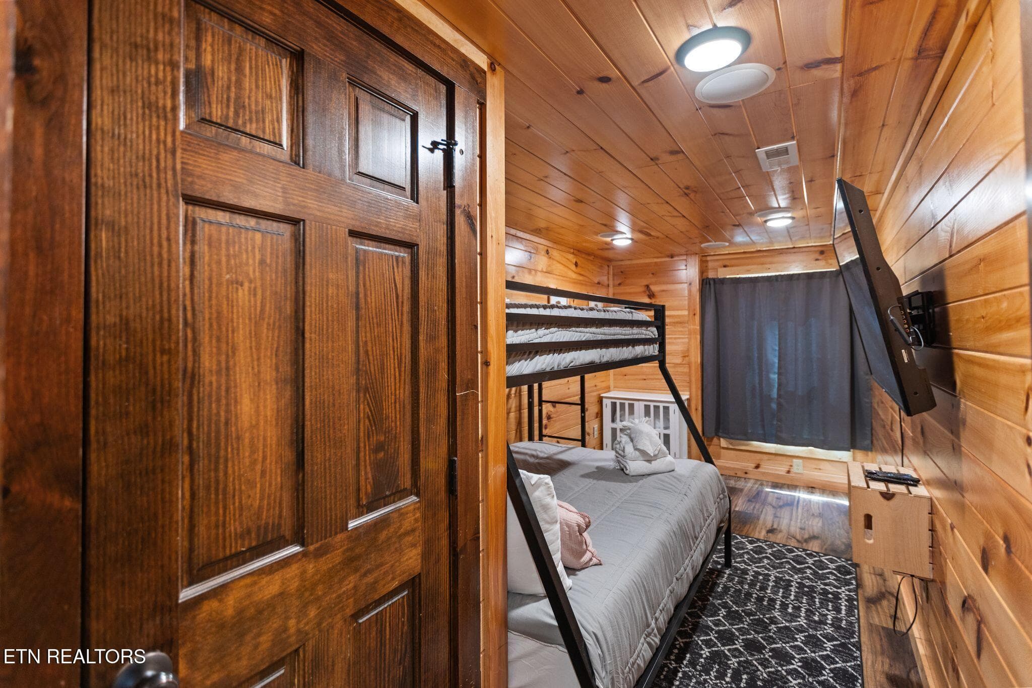 basement bunk room - 668 Stockton Drive, Sevierville, TN 37876, Sevierville
