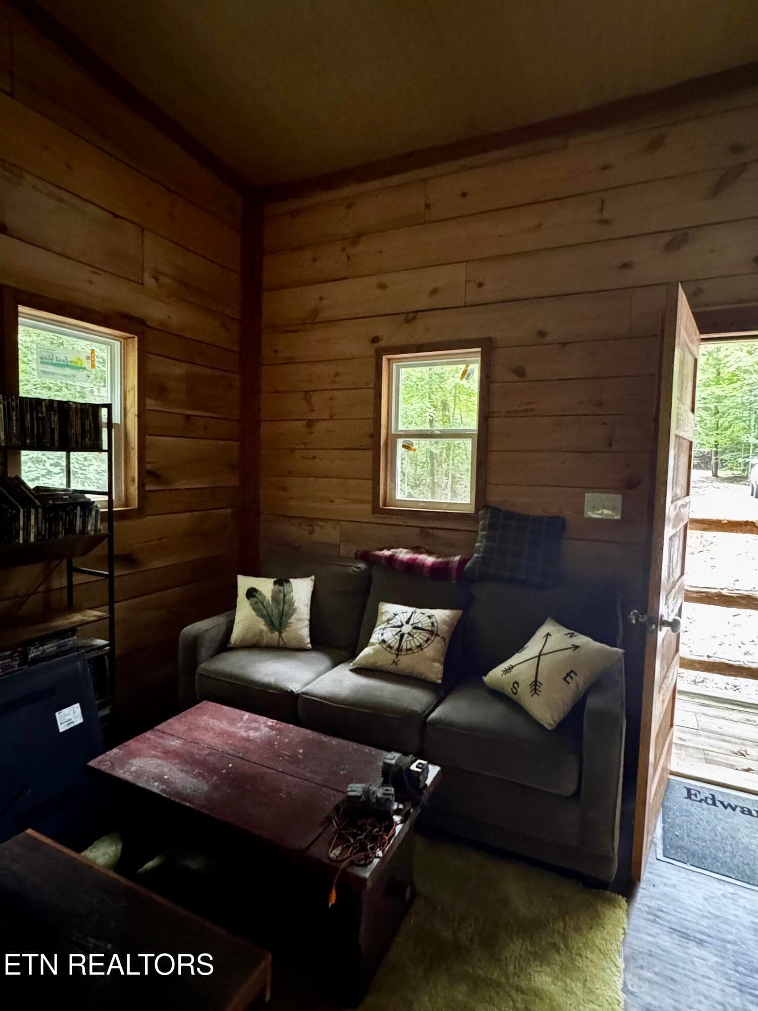 Cabin 2 - Decatur Hwy, Kingston, TN 37763