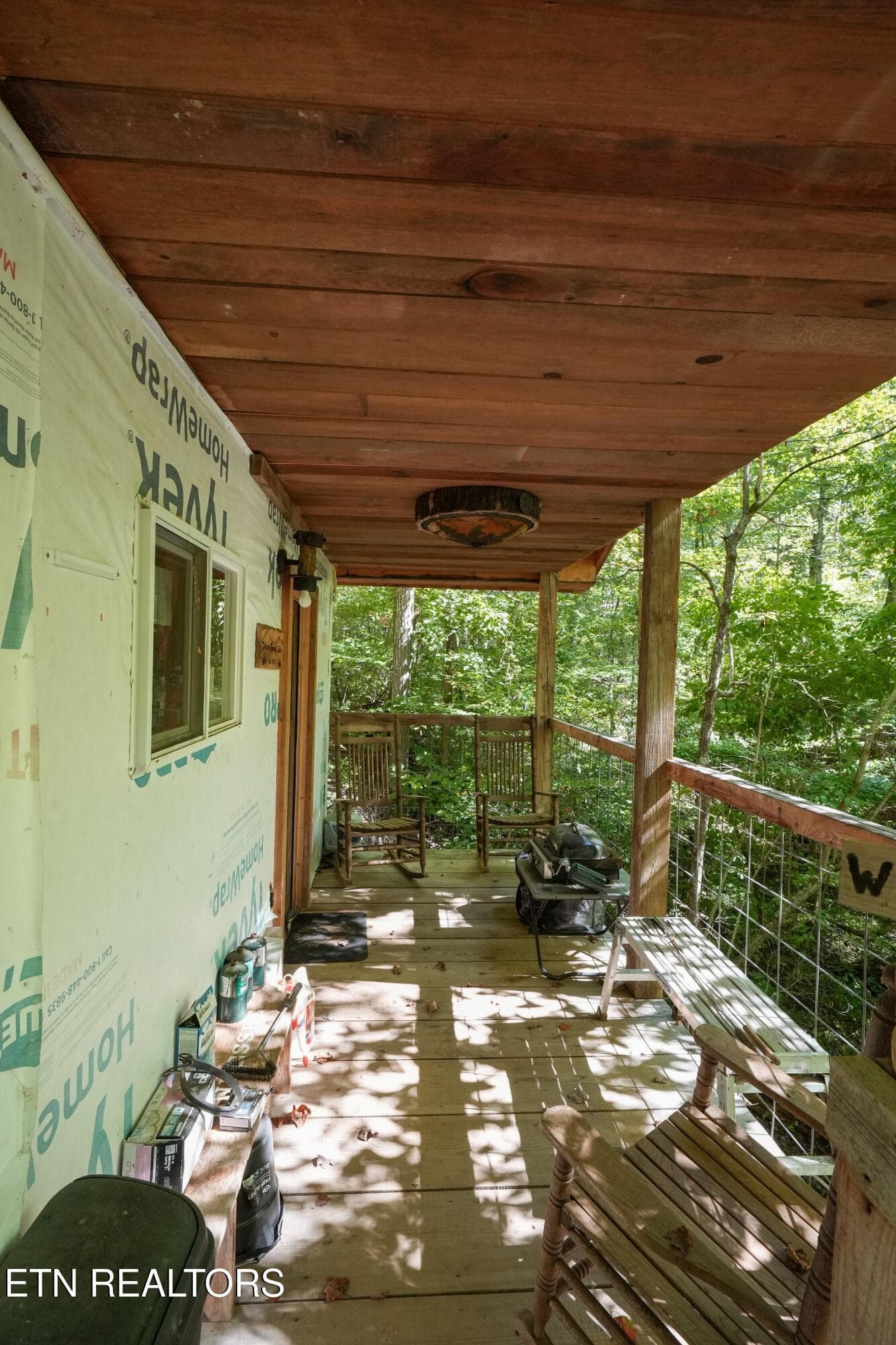 Cabin - Decatur Hwy, Kingston, TN 37763