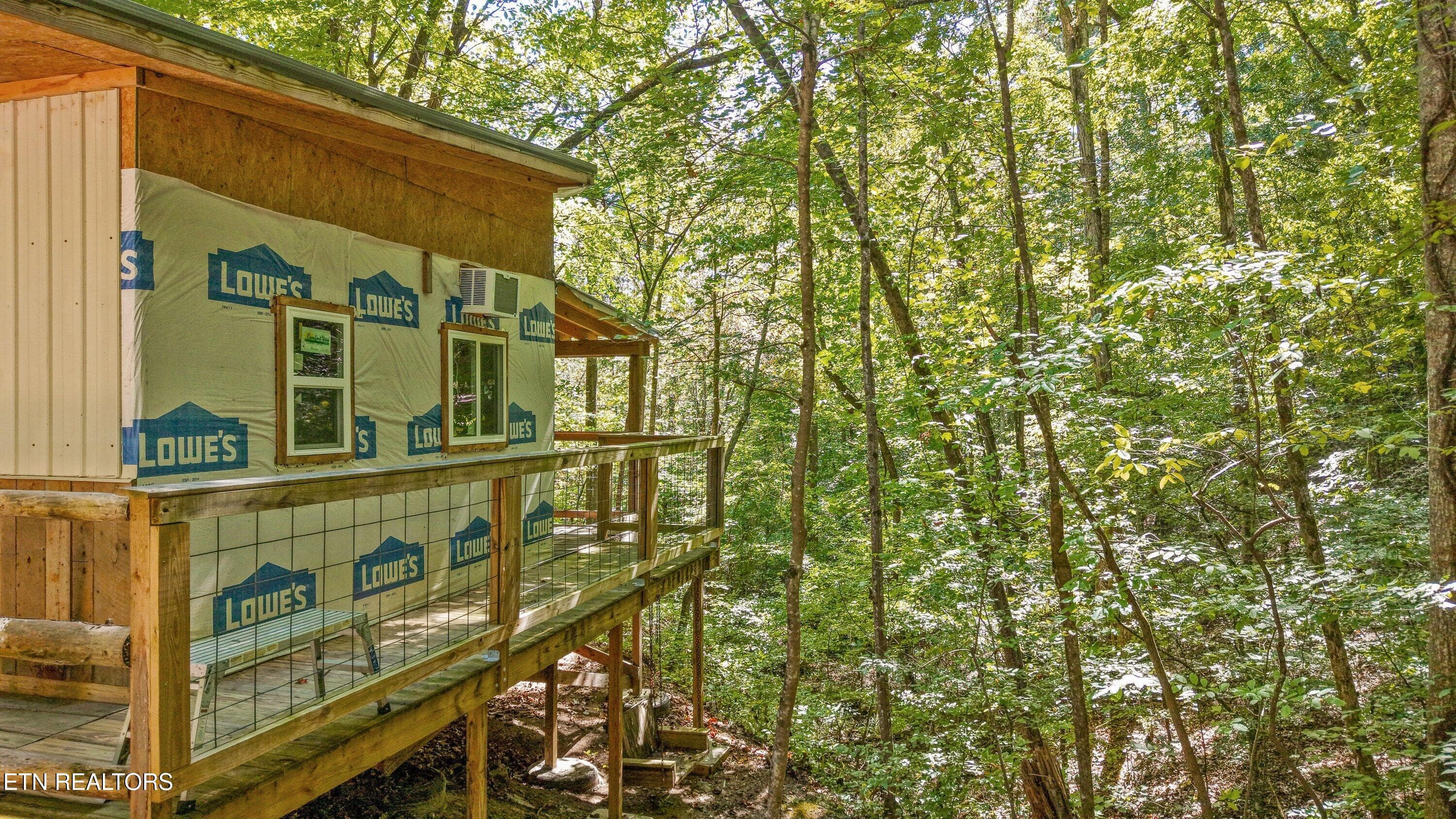 Cabin 2 - Decatur Hwy, Kingston, TN 37763