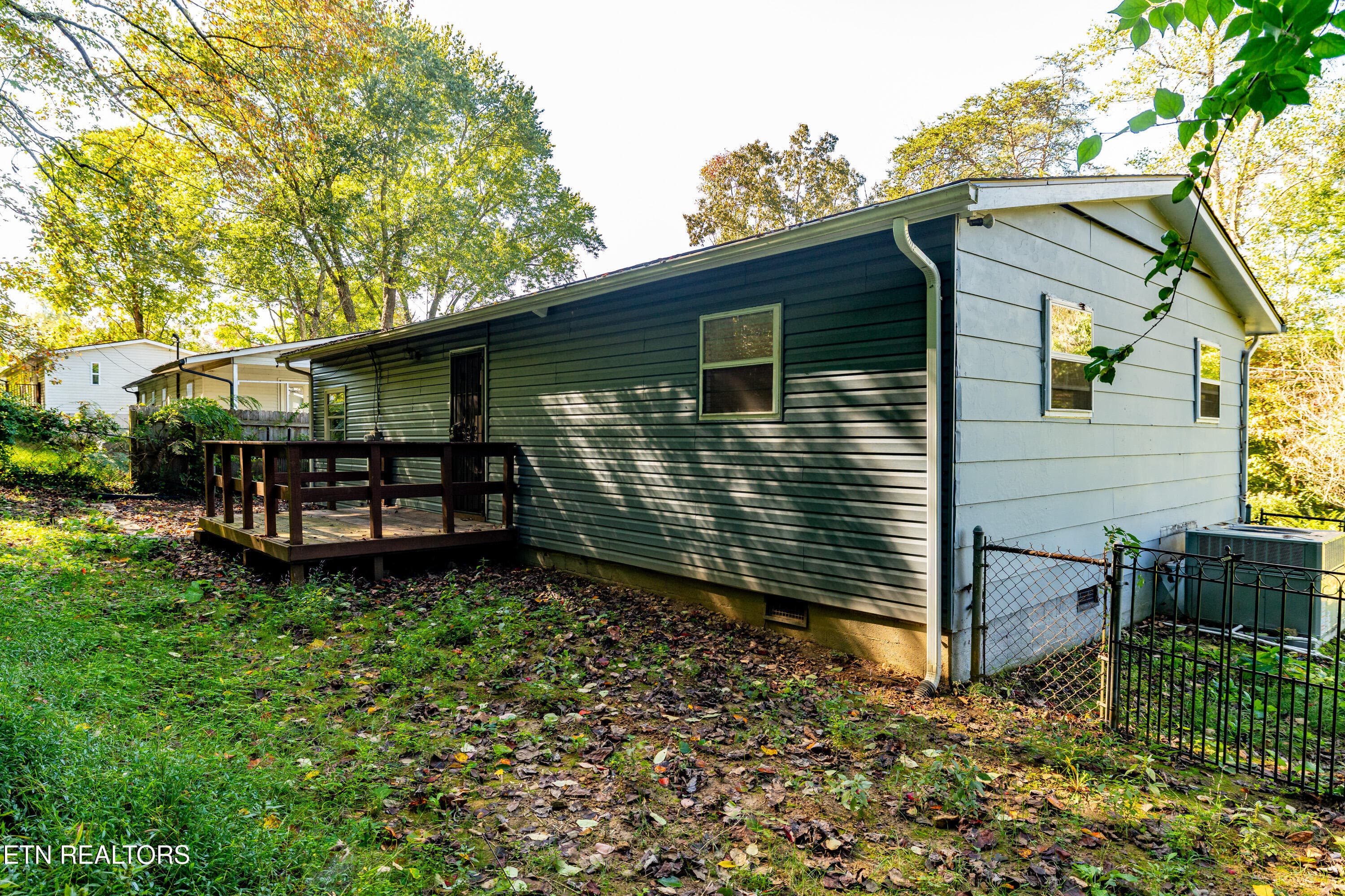2216RifleRangeRd-27 - 2216 Rifle Range Drive, Knoxville, TN 37918, Knoxville