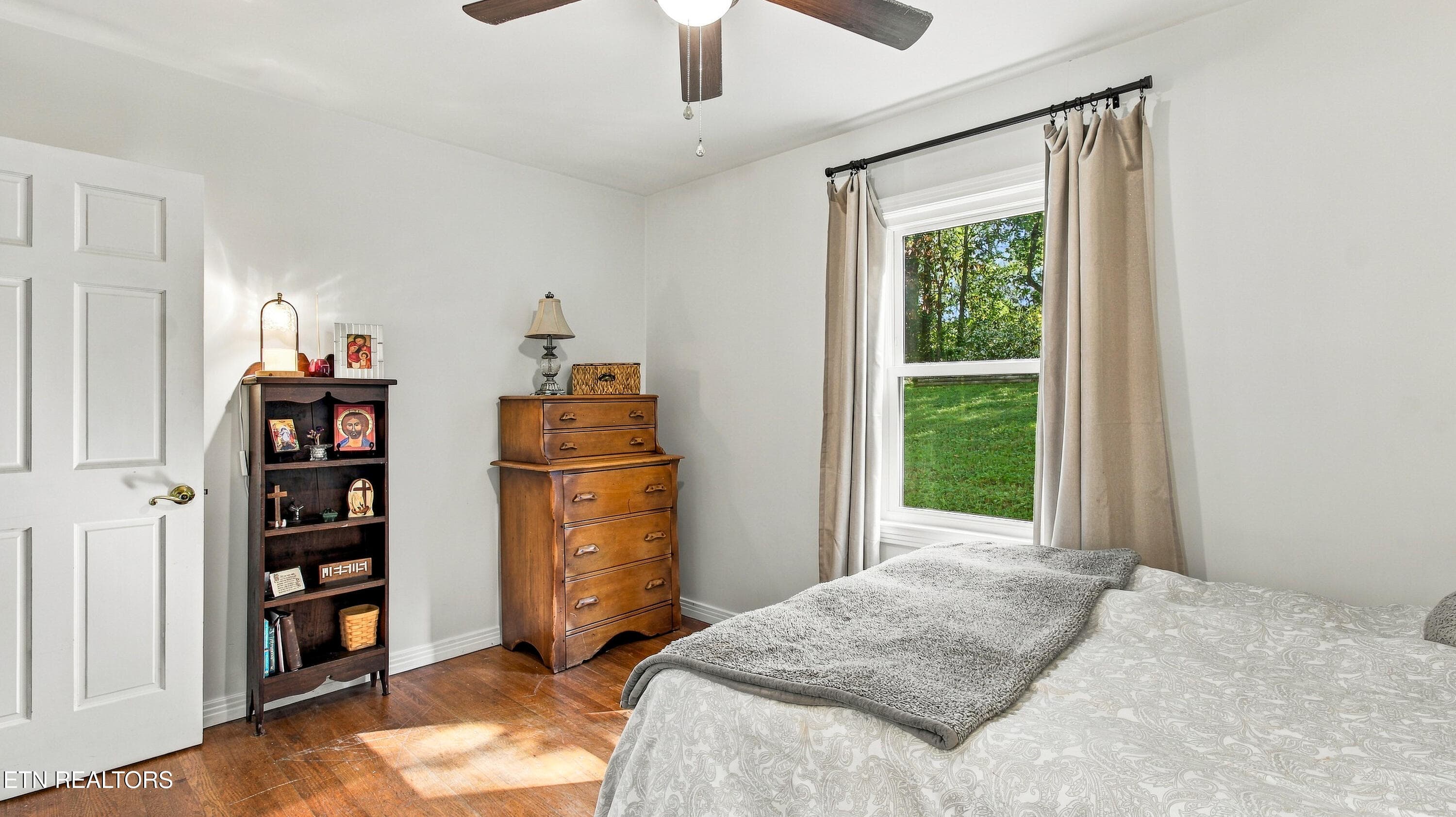 Bedroom 1 - 5801 Holston Hills Rd, Knoxville, TN 37914, Knoxville