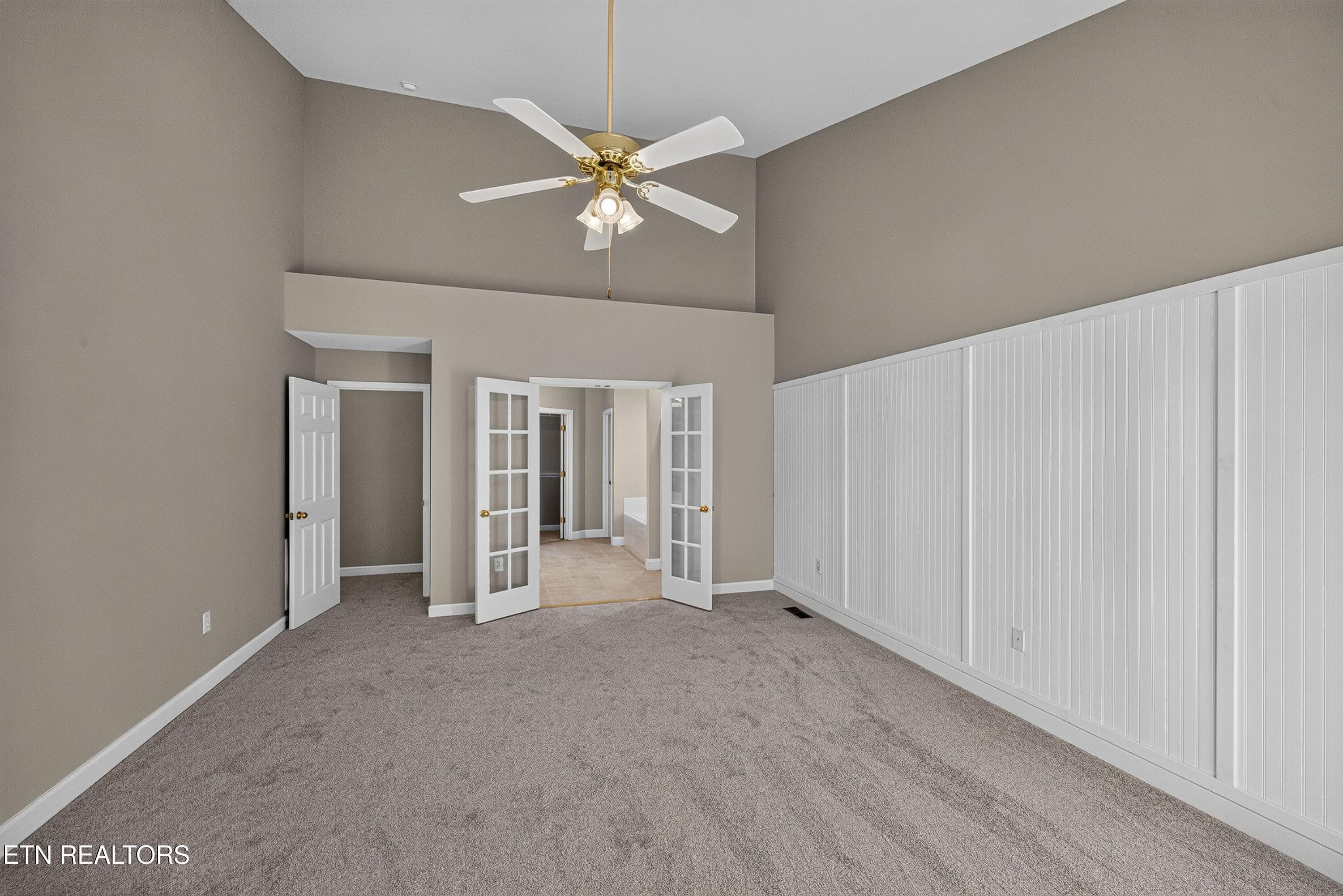 primary bedroom view - 1238 Vale View Rd, Knoxville, TN 37922, Knoxville