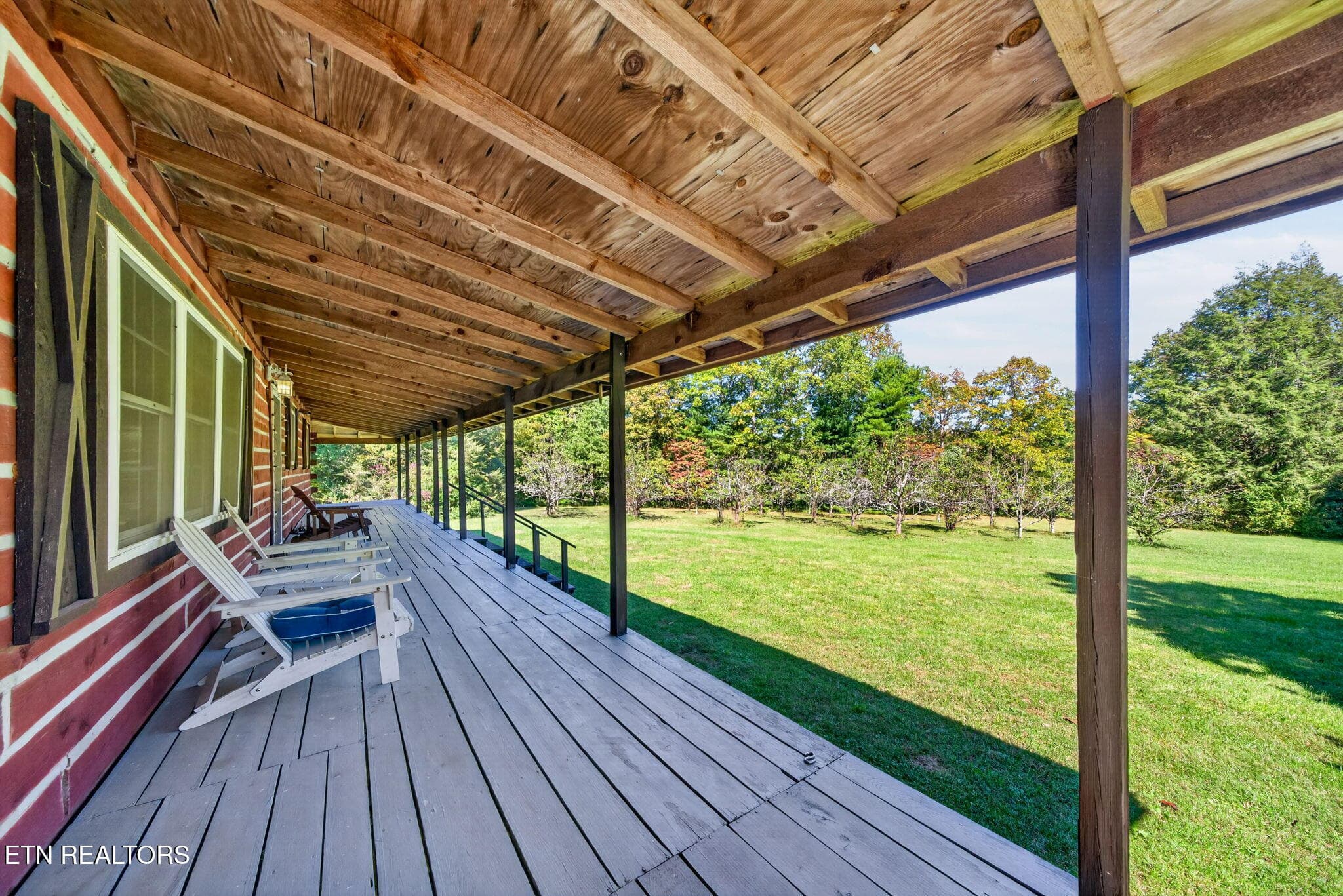 Covered Porch - 154 Old Kentucky Stock Rd, Crossville, TN 38571, Crossville