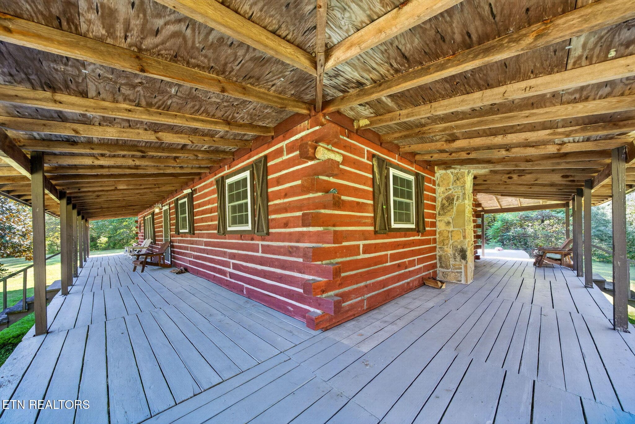 Covered Porch - 154 Old Kentucky Stock Rd, Crossville, TN 38571, Crossville