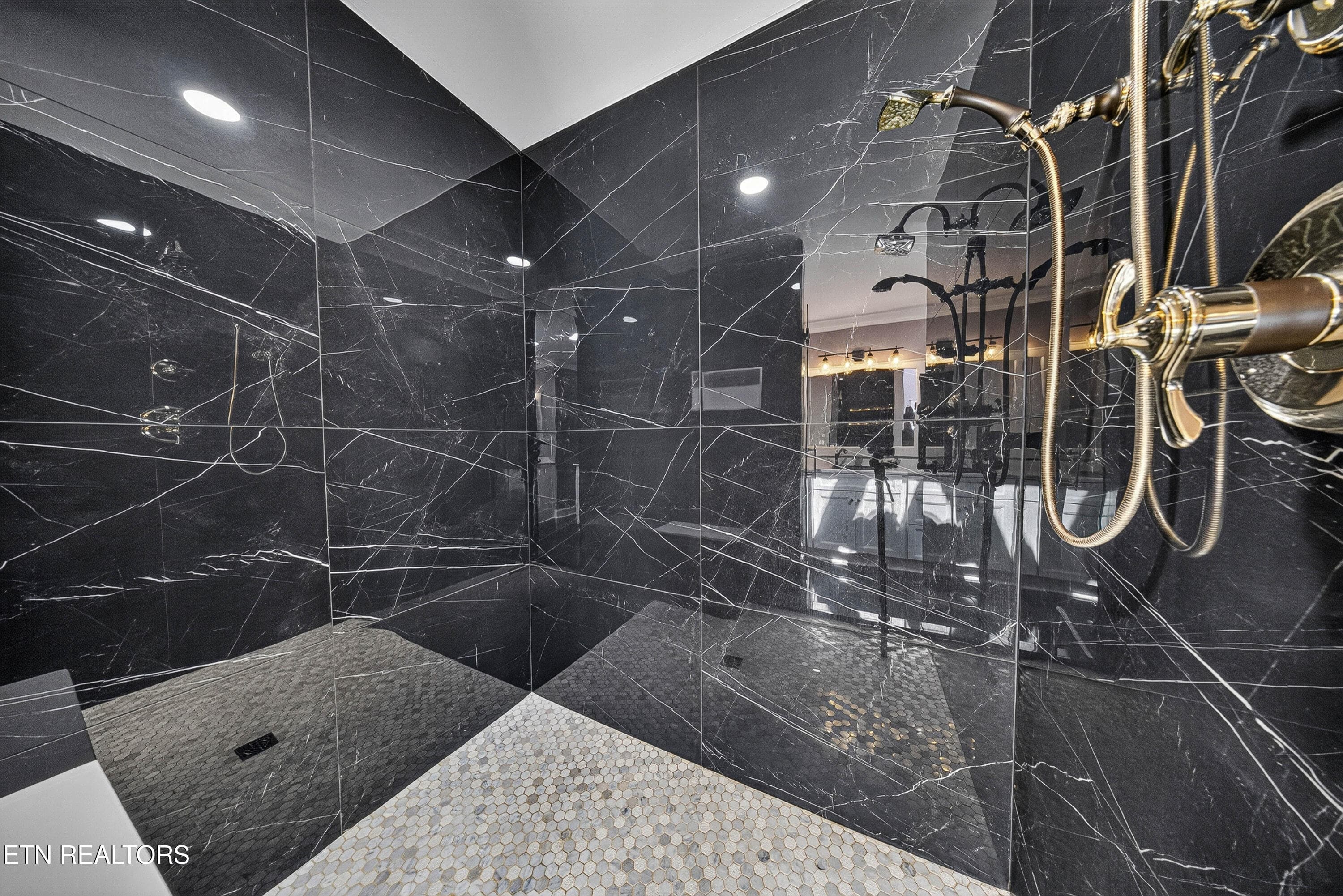 Walk-In Tiled Shower - 10110 Loma Drive, Knoxville, TN 37922, Knoxville