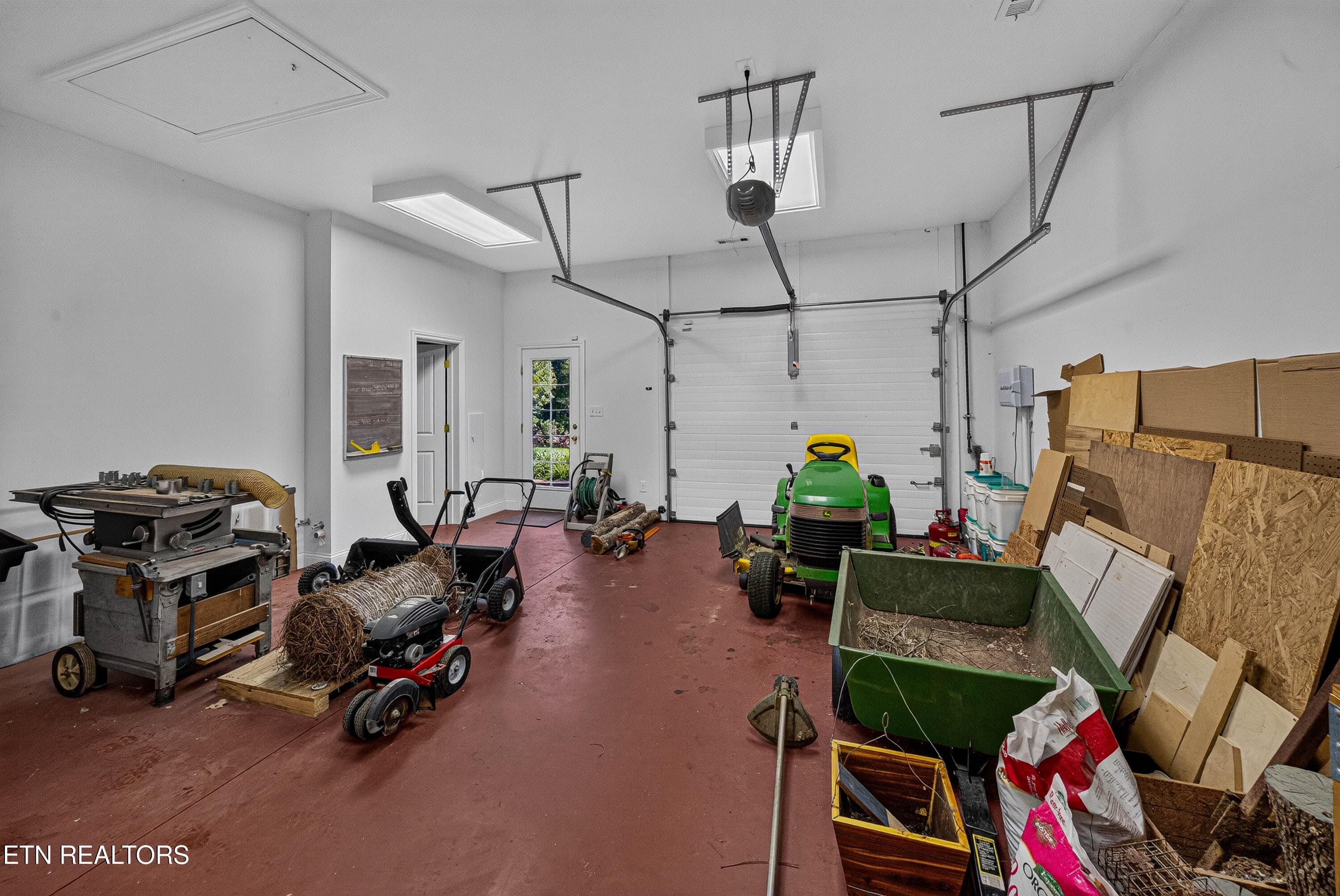 Second Room Within Detached Workshop - 10110 Loma Drive, Knoxville, TN 37922, Knoxville