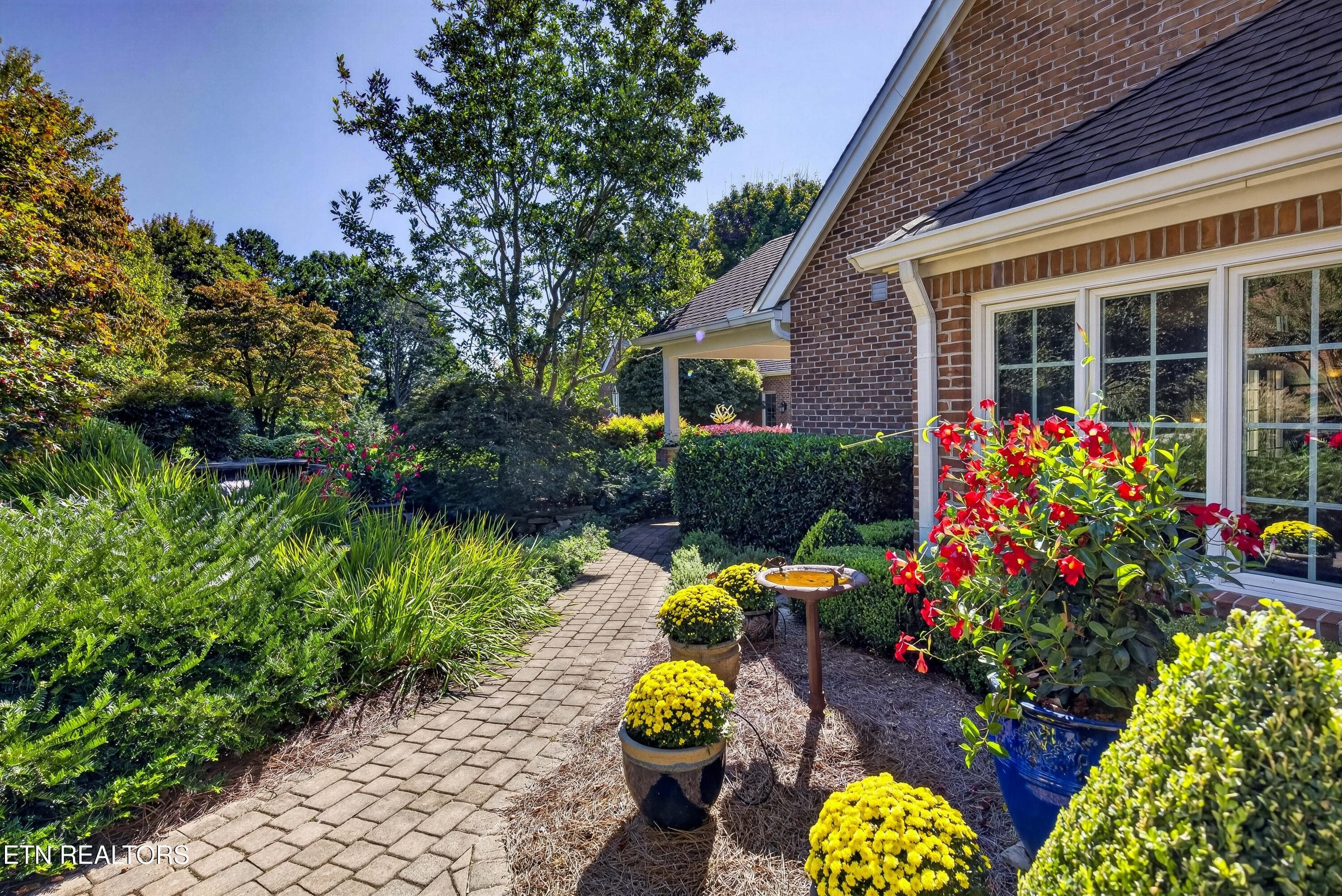Paved Walkway to Detached Unit - 10110 Loma Drive, Knoxville, TN 37922, Knoxville